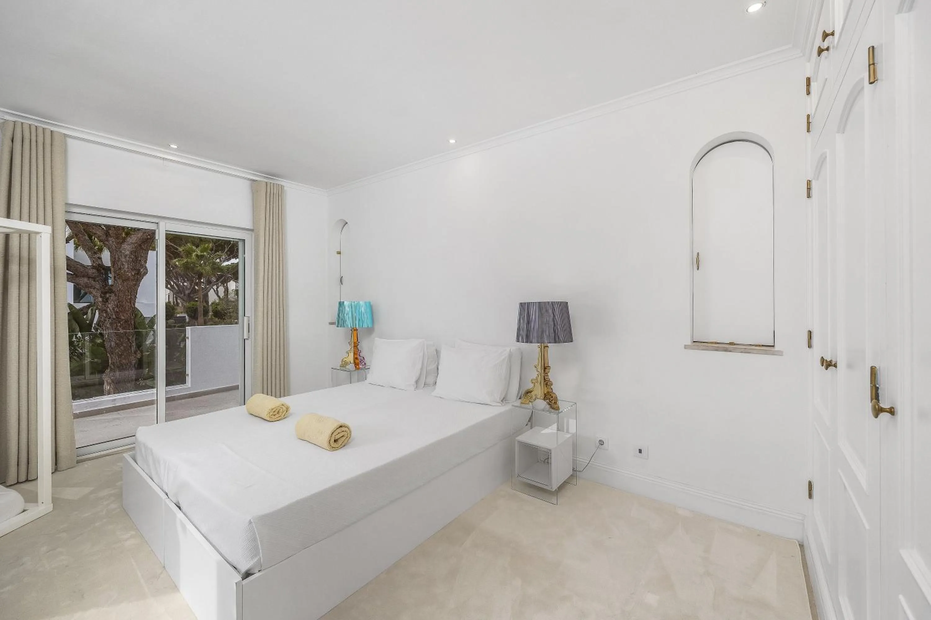 Bed in Vale Do Lobo Resort