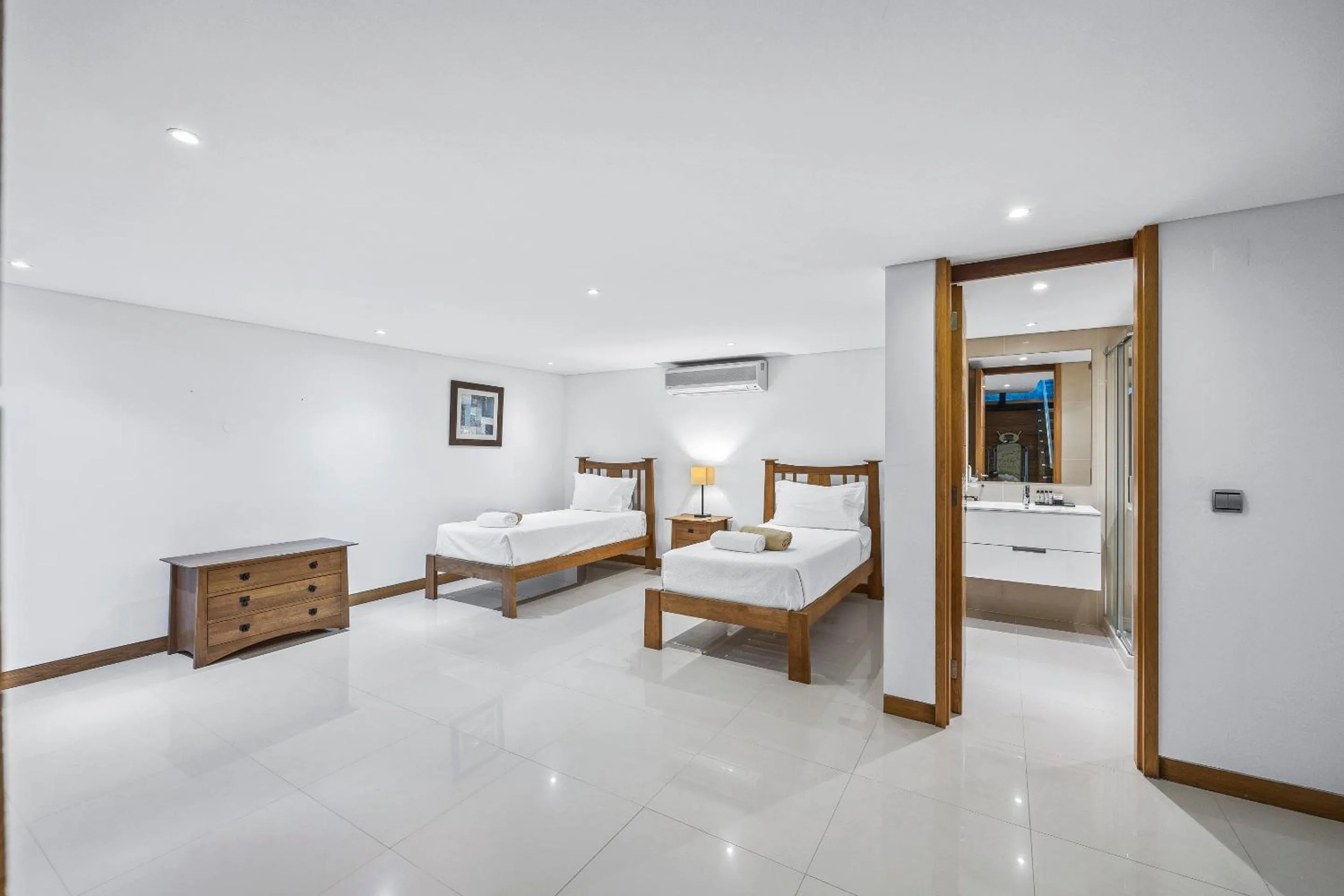 Bed in Vale Do Lobo Resort