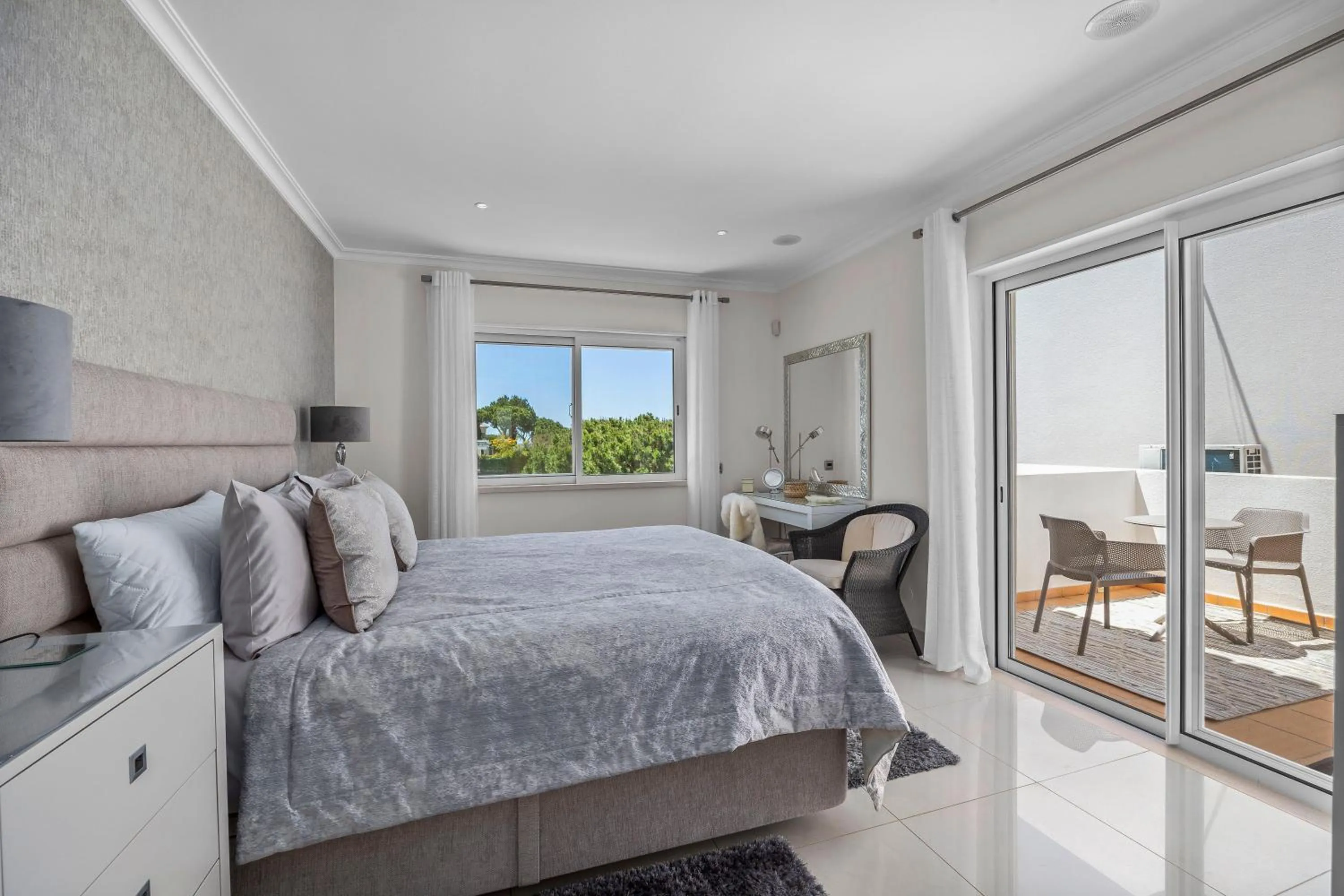 Bed in Vale Do Lobo Resort