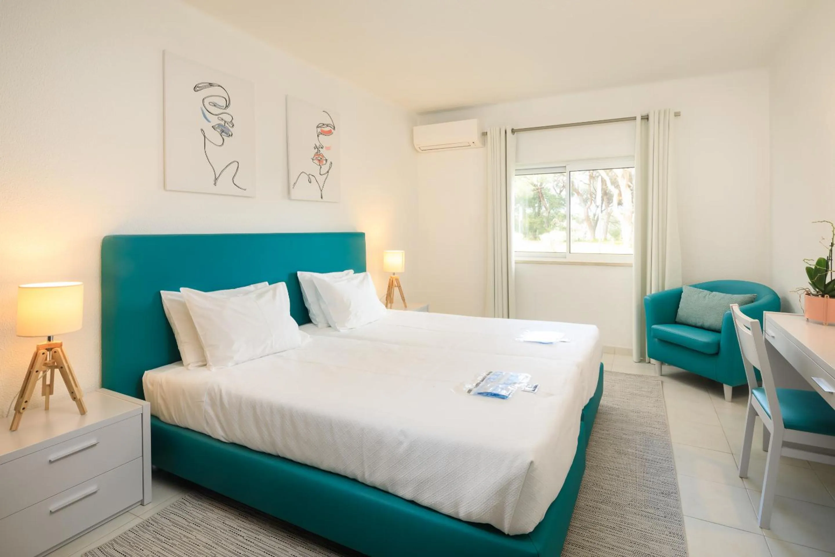 Bed in Vale Do Lobo Resort