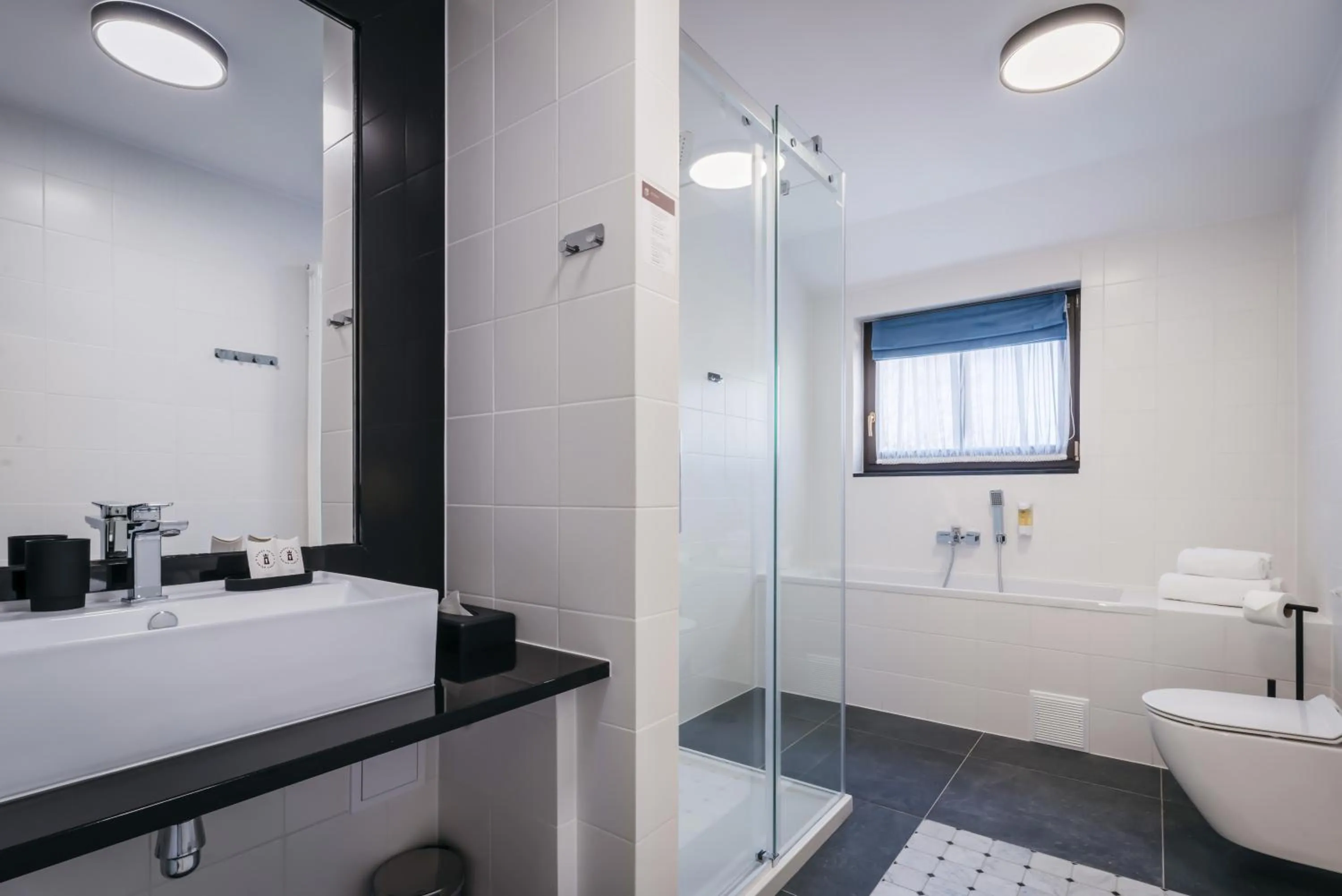 Shower in Hotel Książ