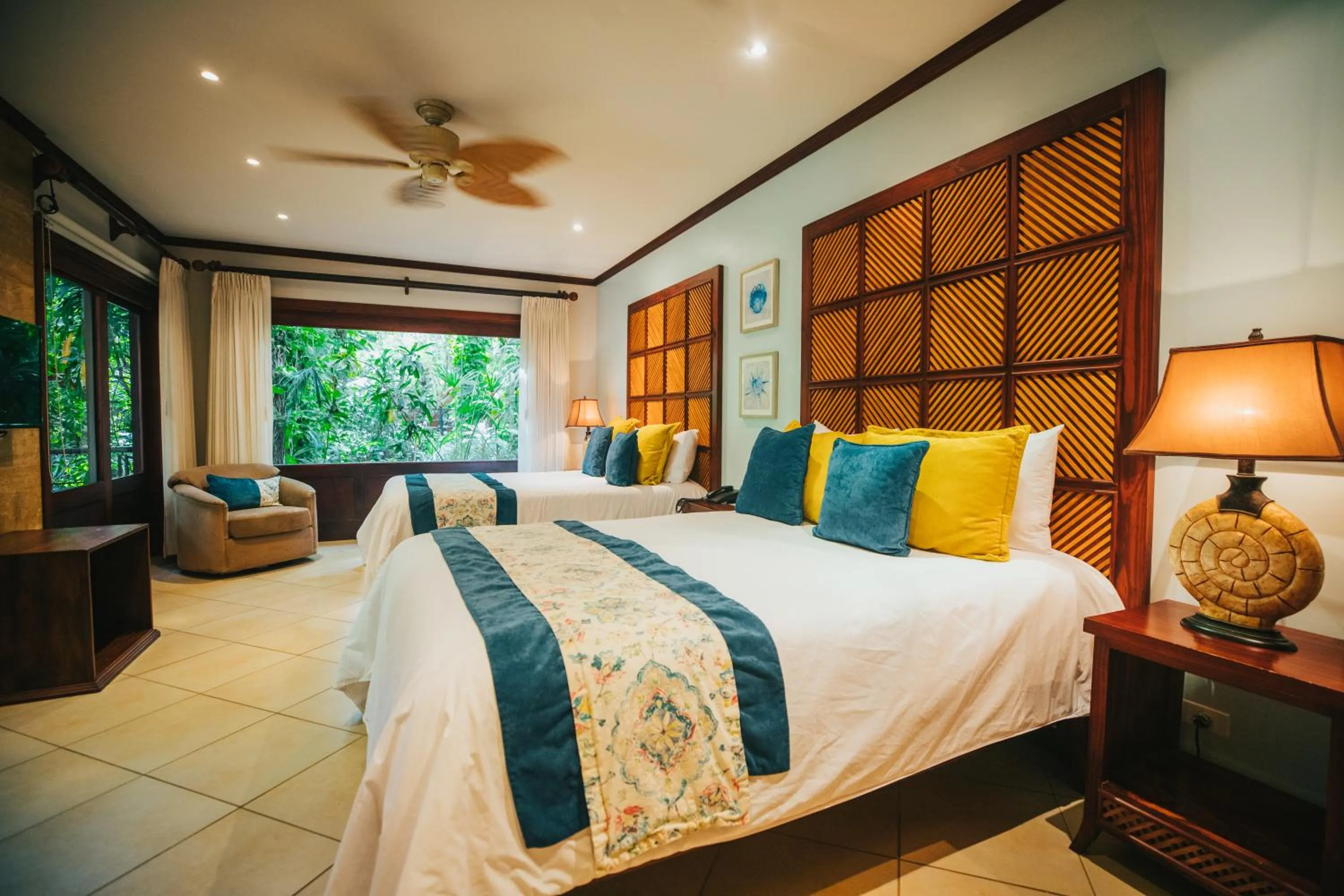 Bedroom, Bed in Hotel Bosque del Mar Playa Hermosa
