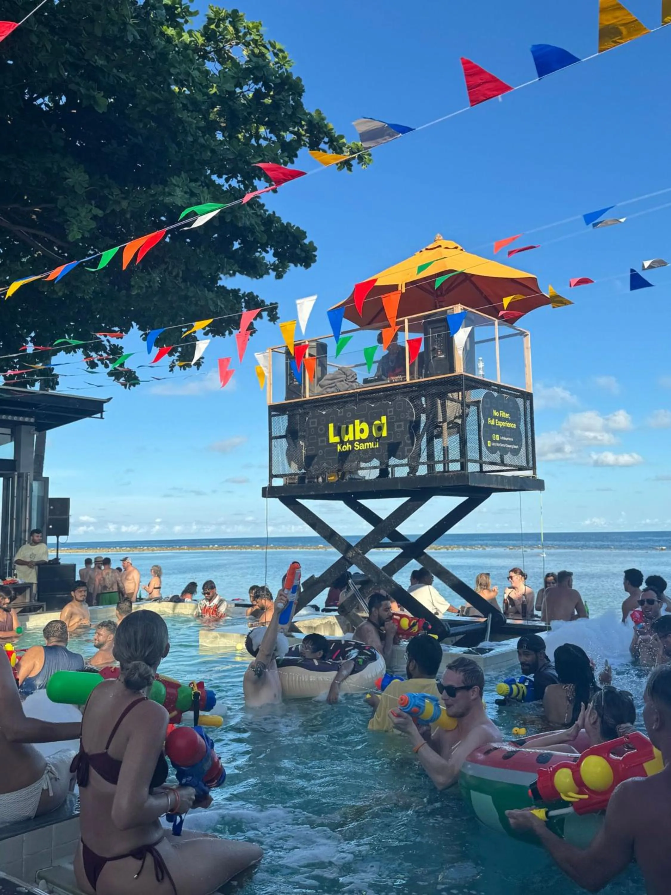 Swimming pool in Lub d Koh Samui Chaweng Beach - Beachfront & Vibrant Social Vibe