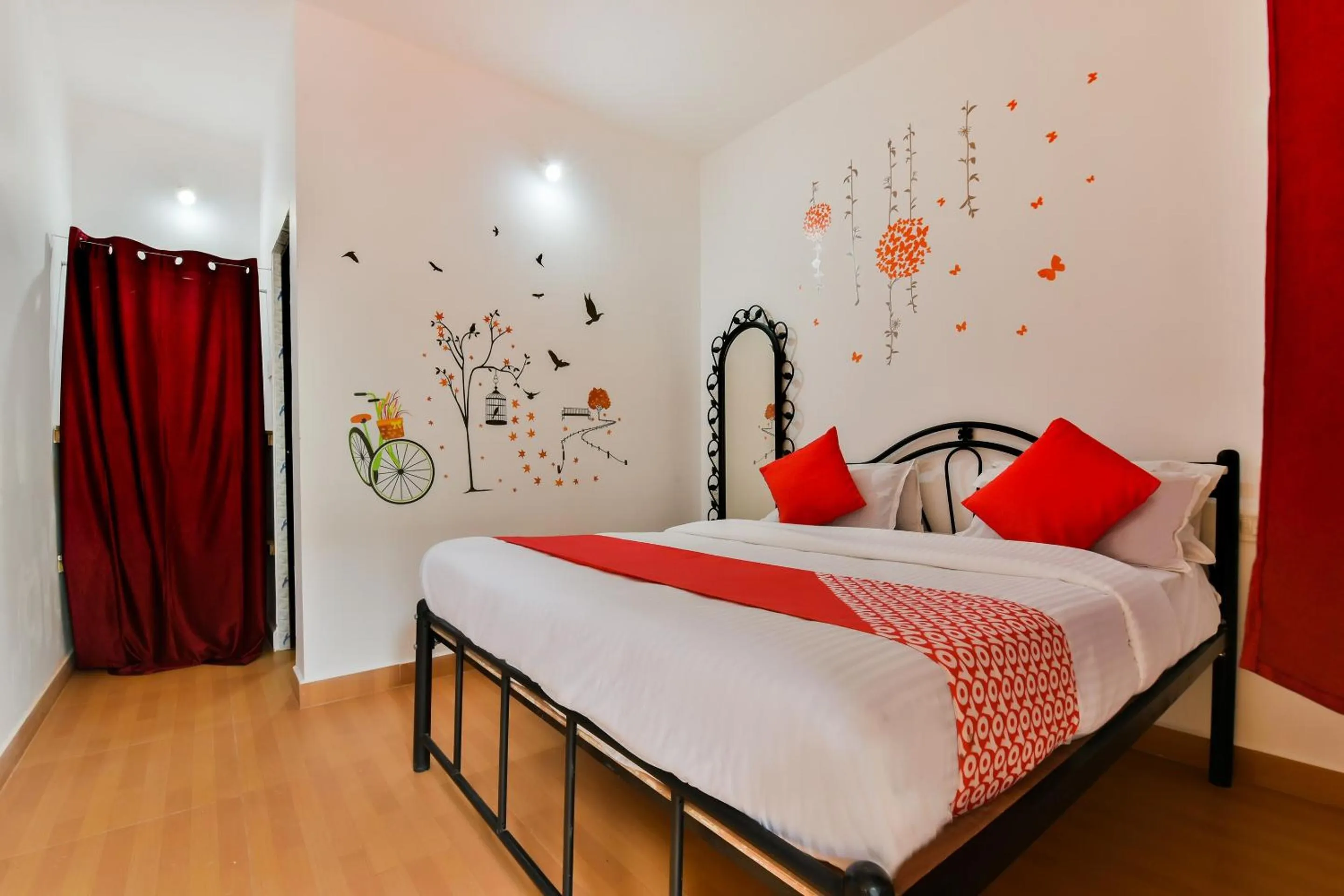 Bedroom in Hotel O Route Near Calangute Beach