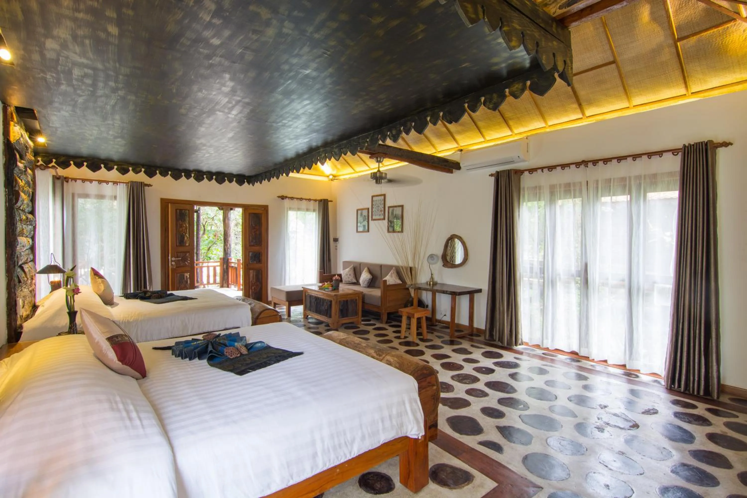 bunk bed, Bed in Bong Thom Forest Lodge