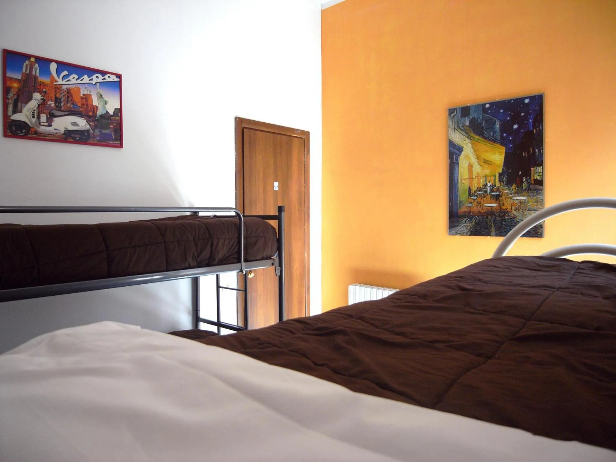 Bunk Bed in Hostel California