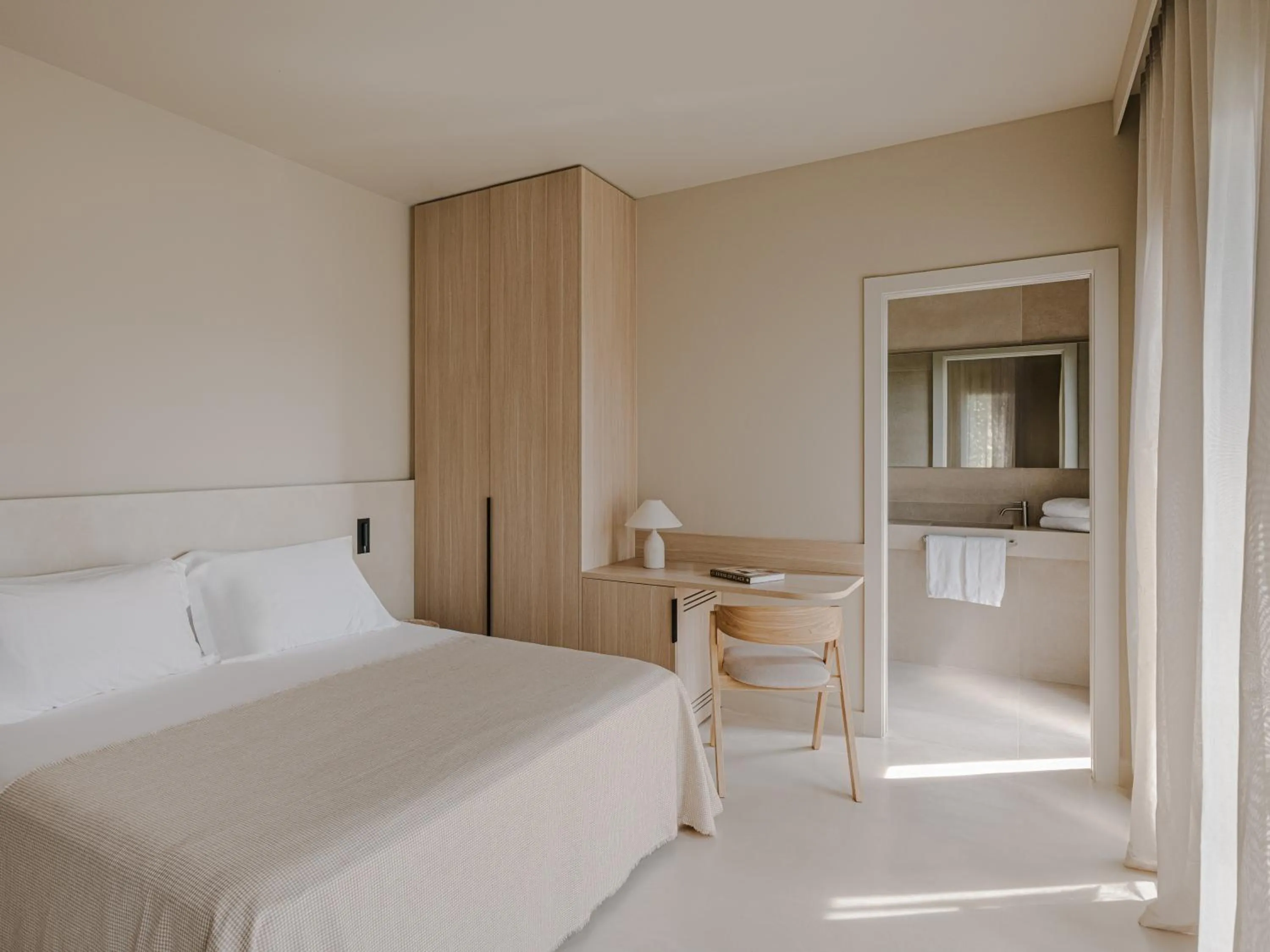 Bed in Les Clarisses Boutique Hotel