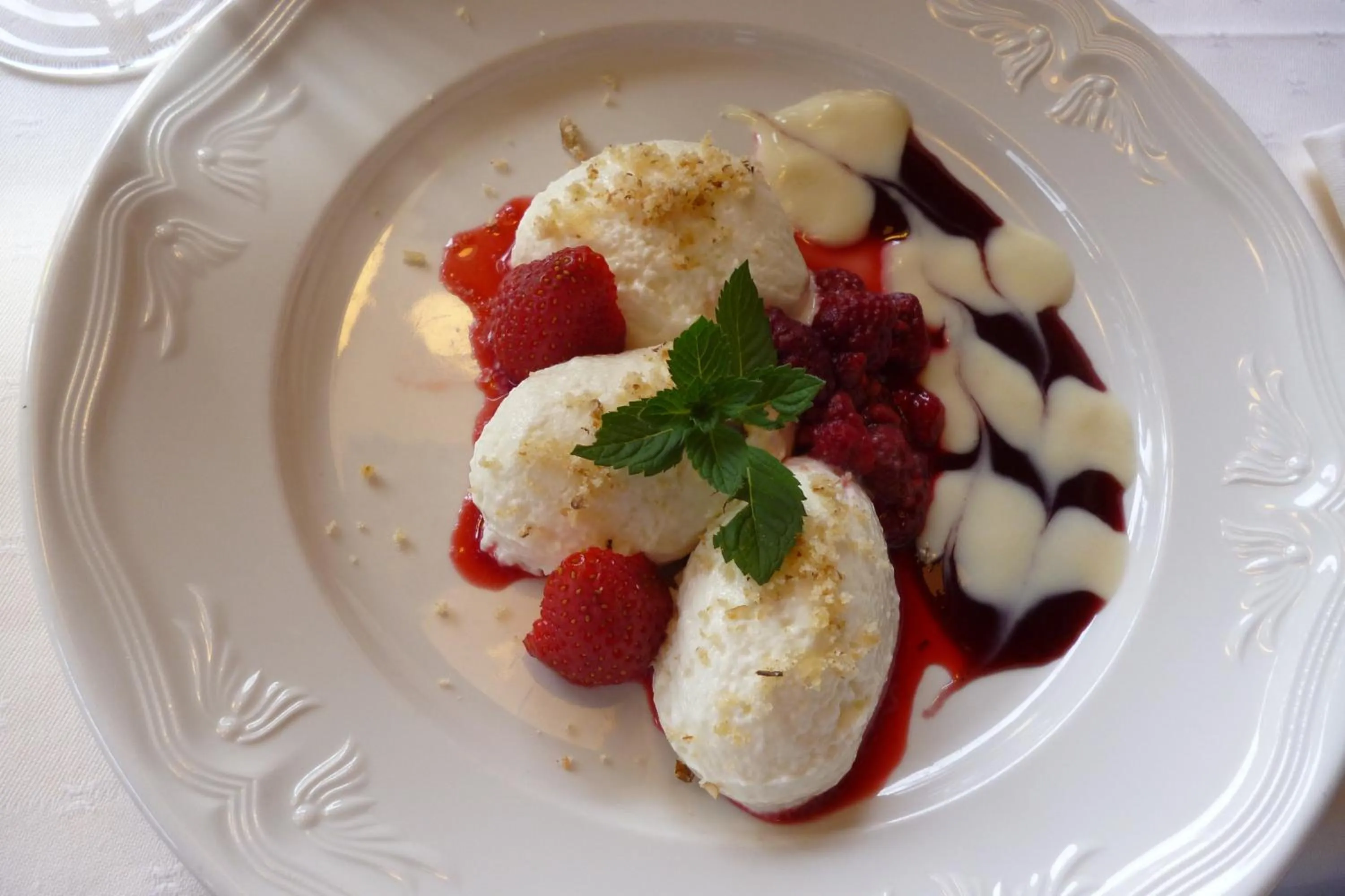 Food and drinks in Hotel - Restaurant Gosauerhof