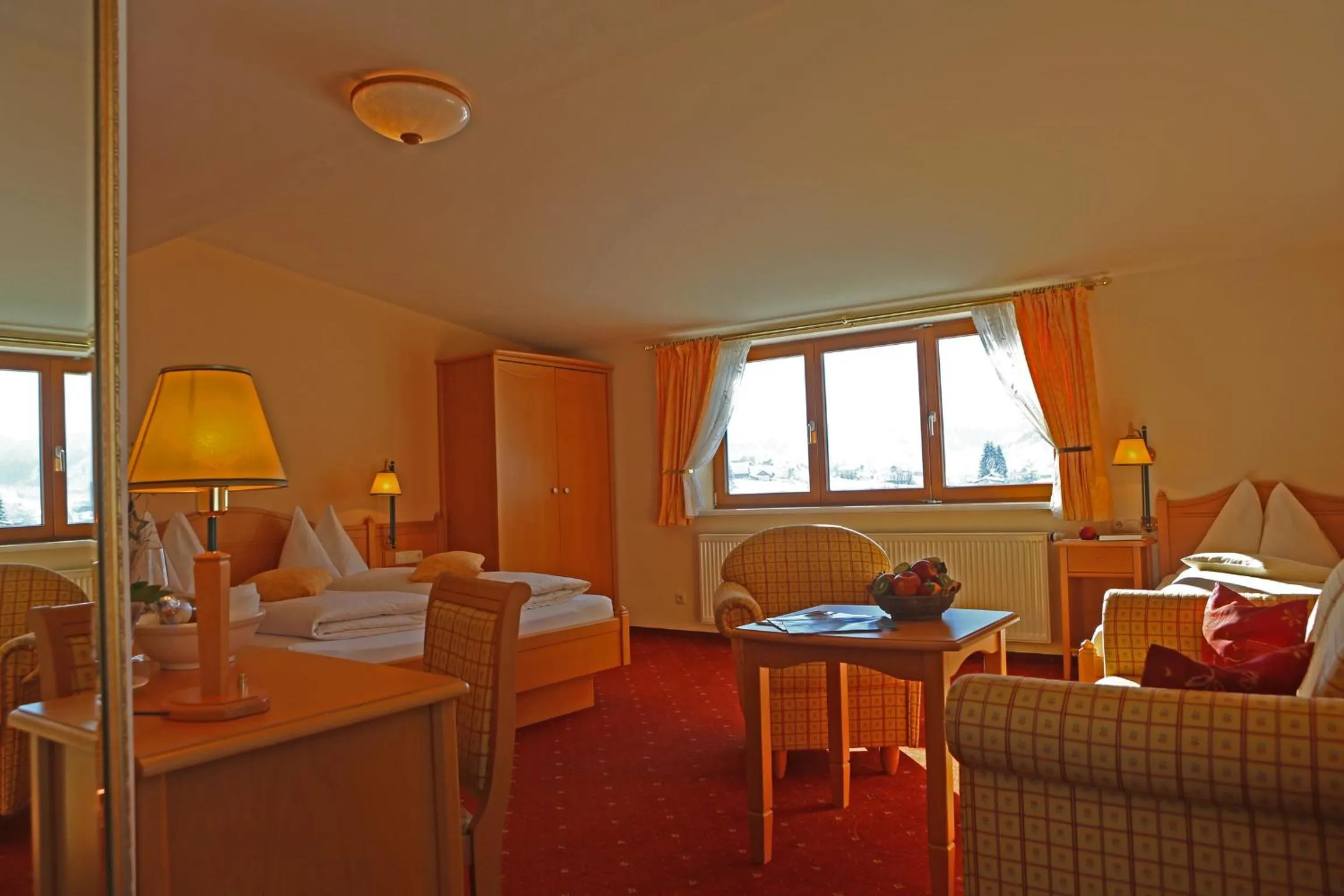 Bed in Hotel - Restaurant Gosauerhof