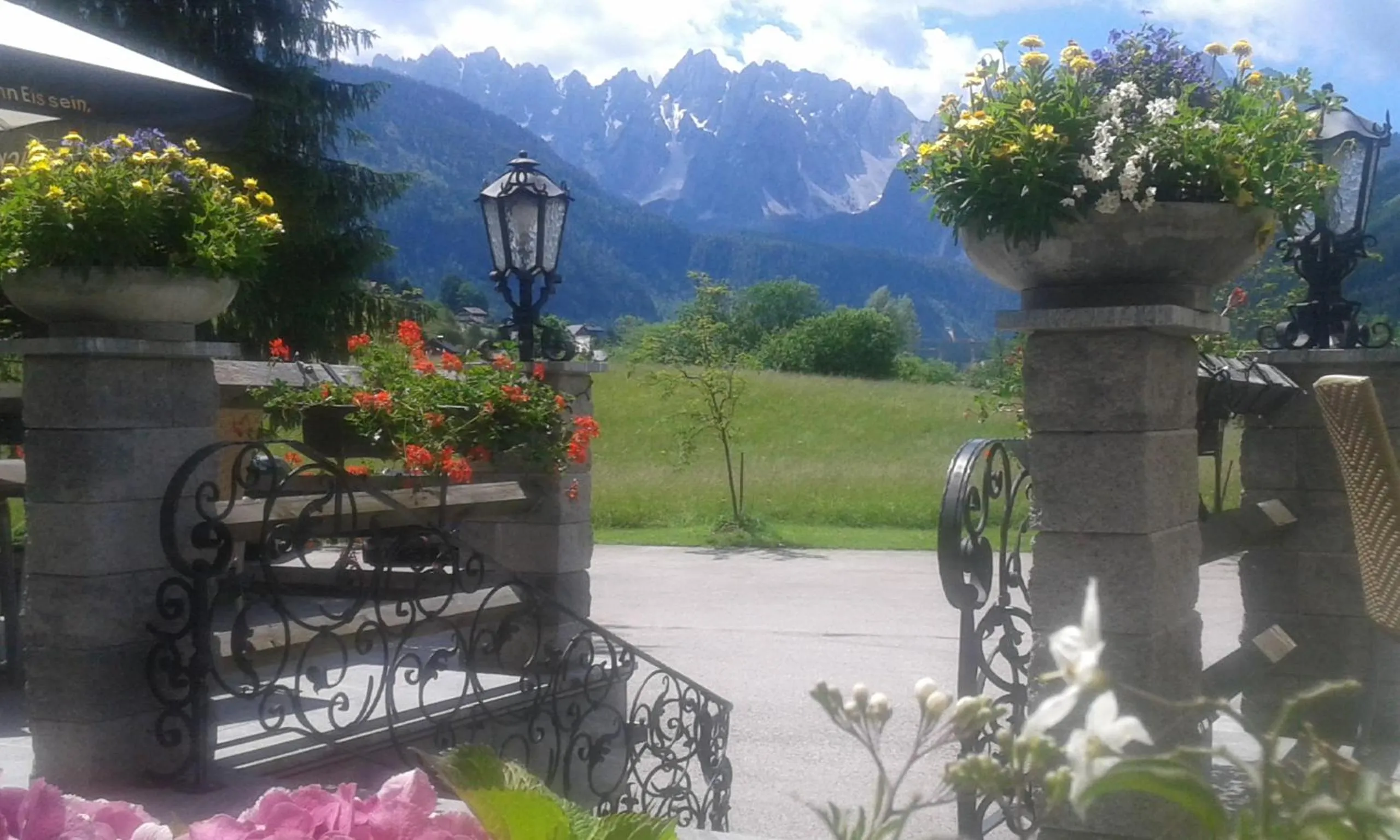 Balcony/Terrace in Hotel - Restaurant Gosauerhof