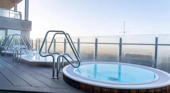 Hot Tub in Lighthouse Hotel & Spa