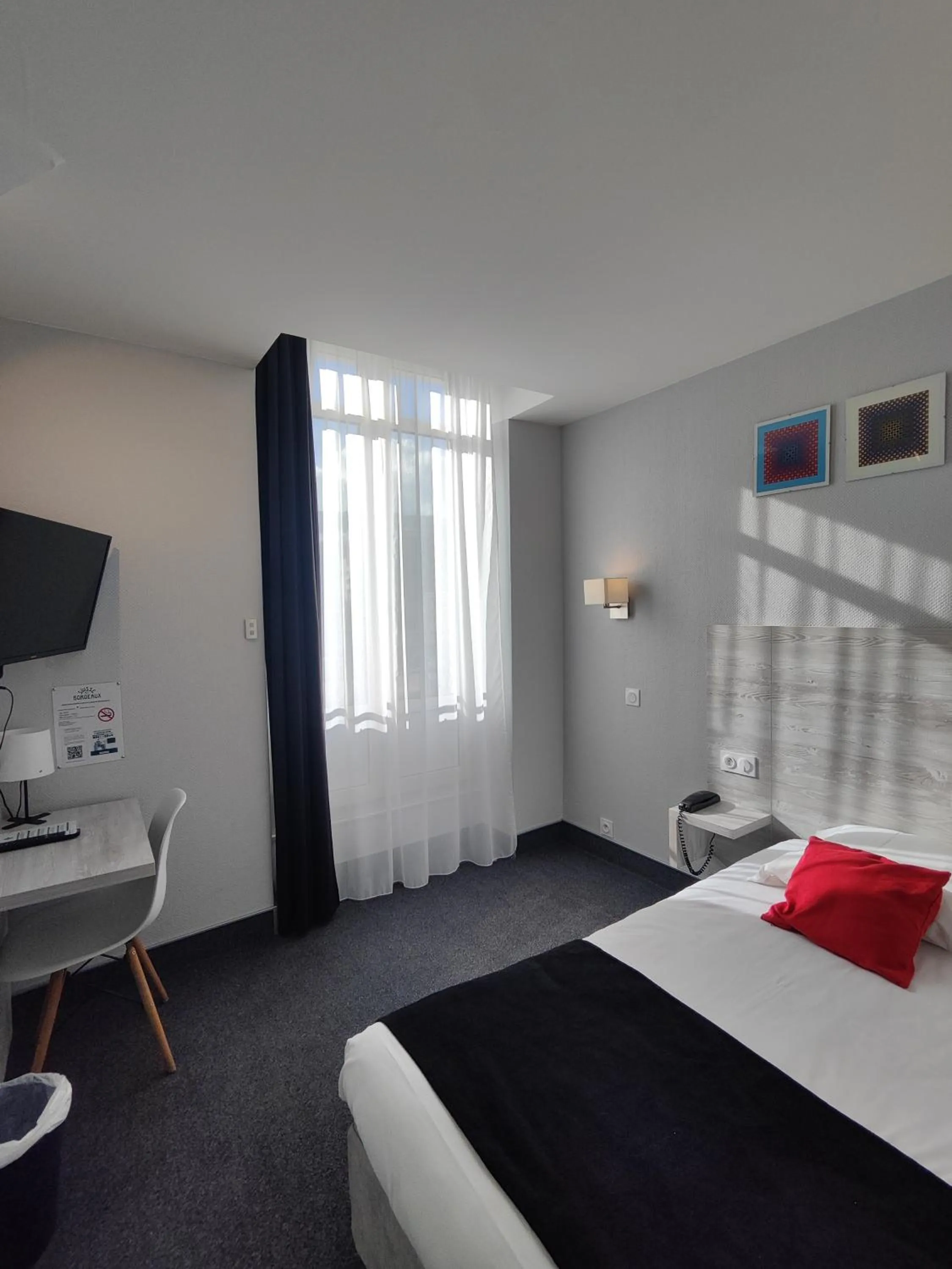 Bed in Campanile Grenoble Centre Gare