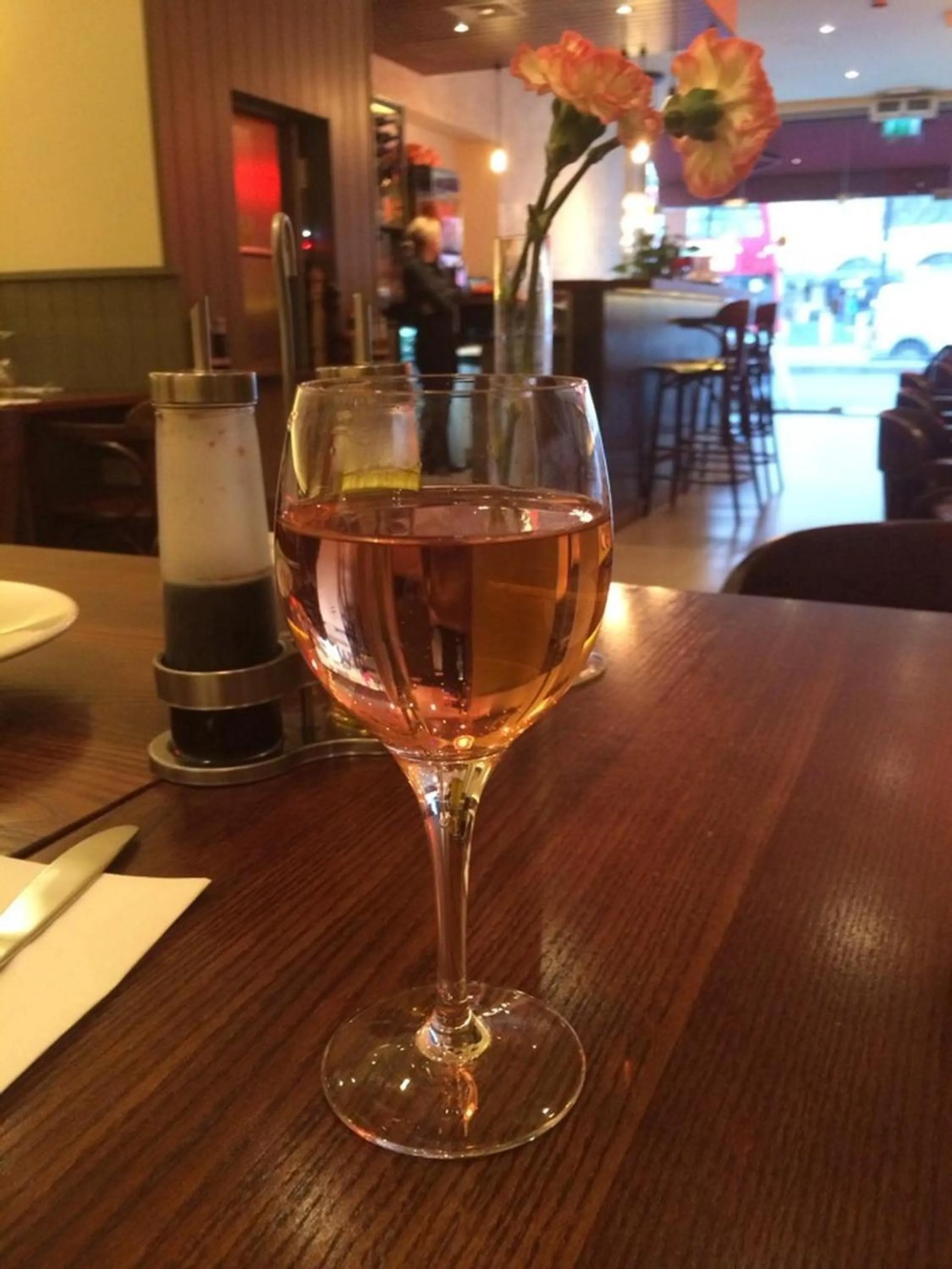 Restaurant/places to eat in Kings Cross Inn Hotel