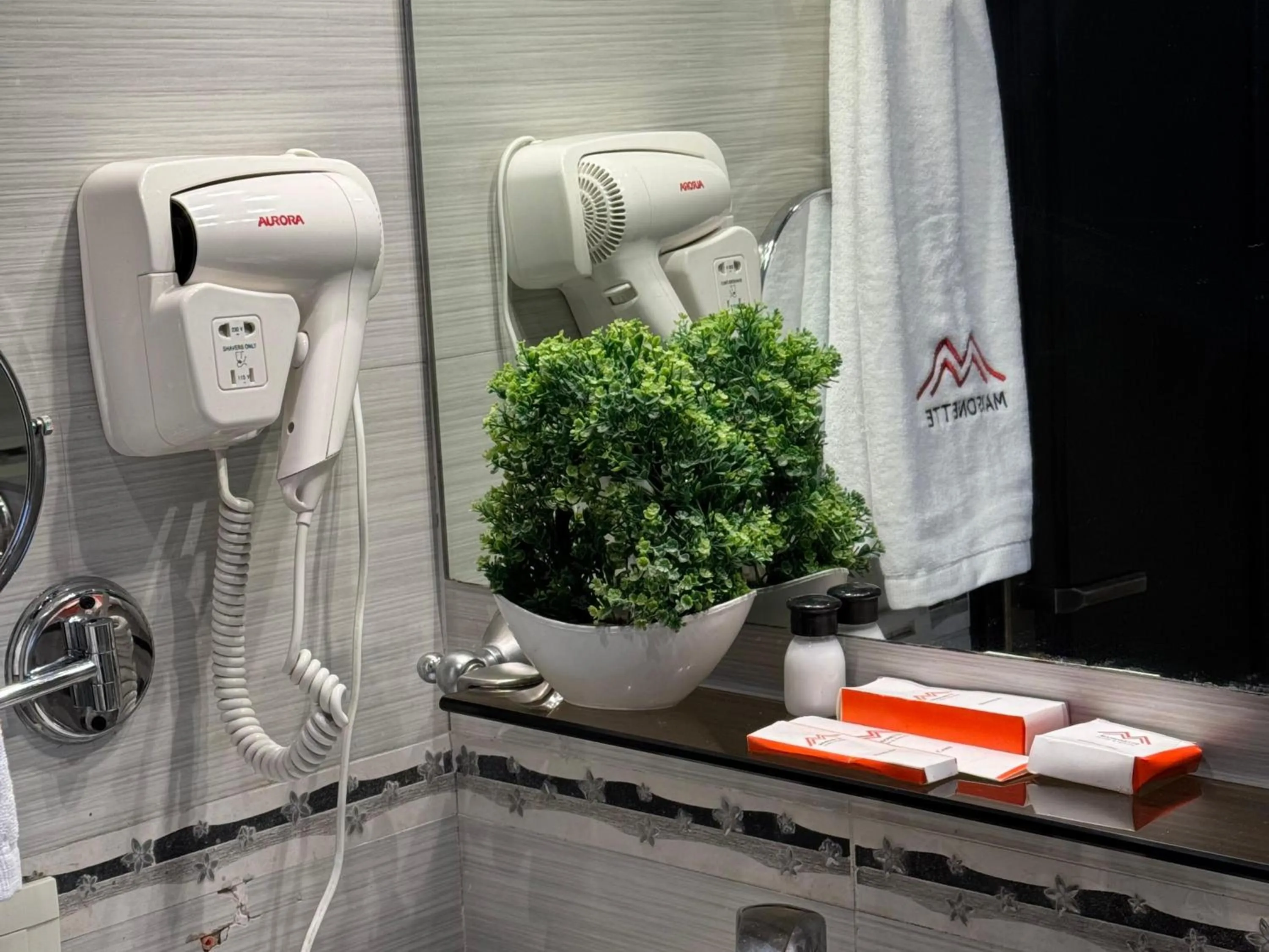 Bathroom in Maisonette Firhill Hotel & Resort