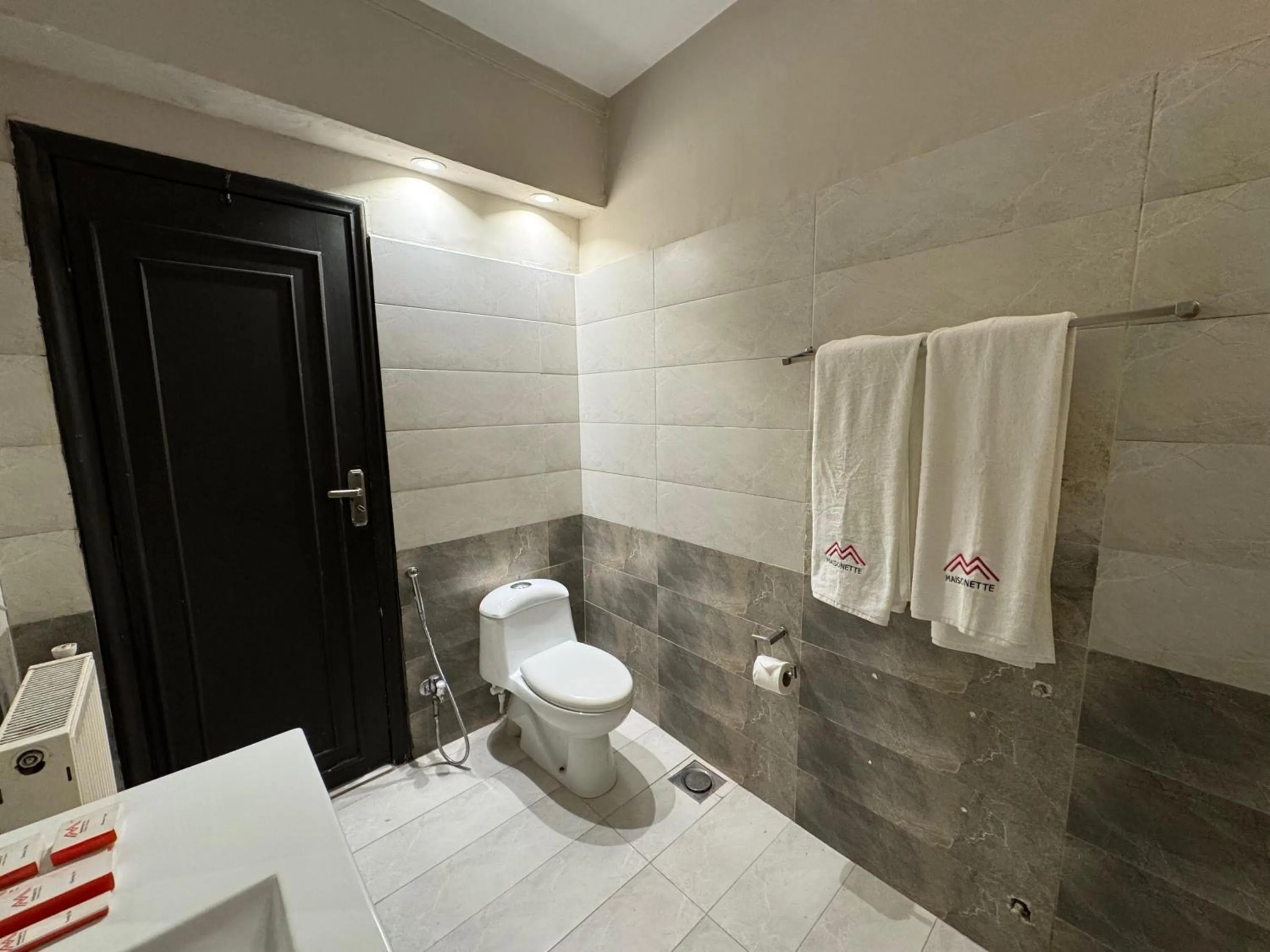 Toilet in Maisonette Firhill Hotel & Resort