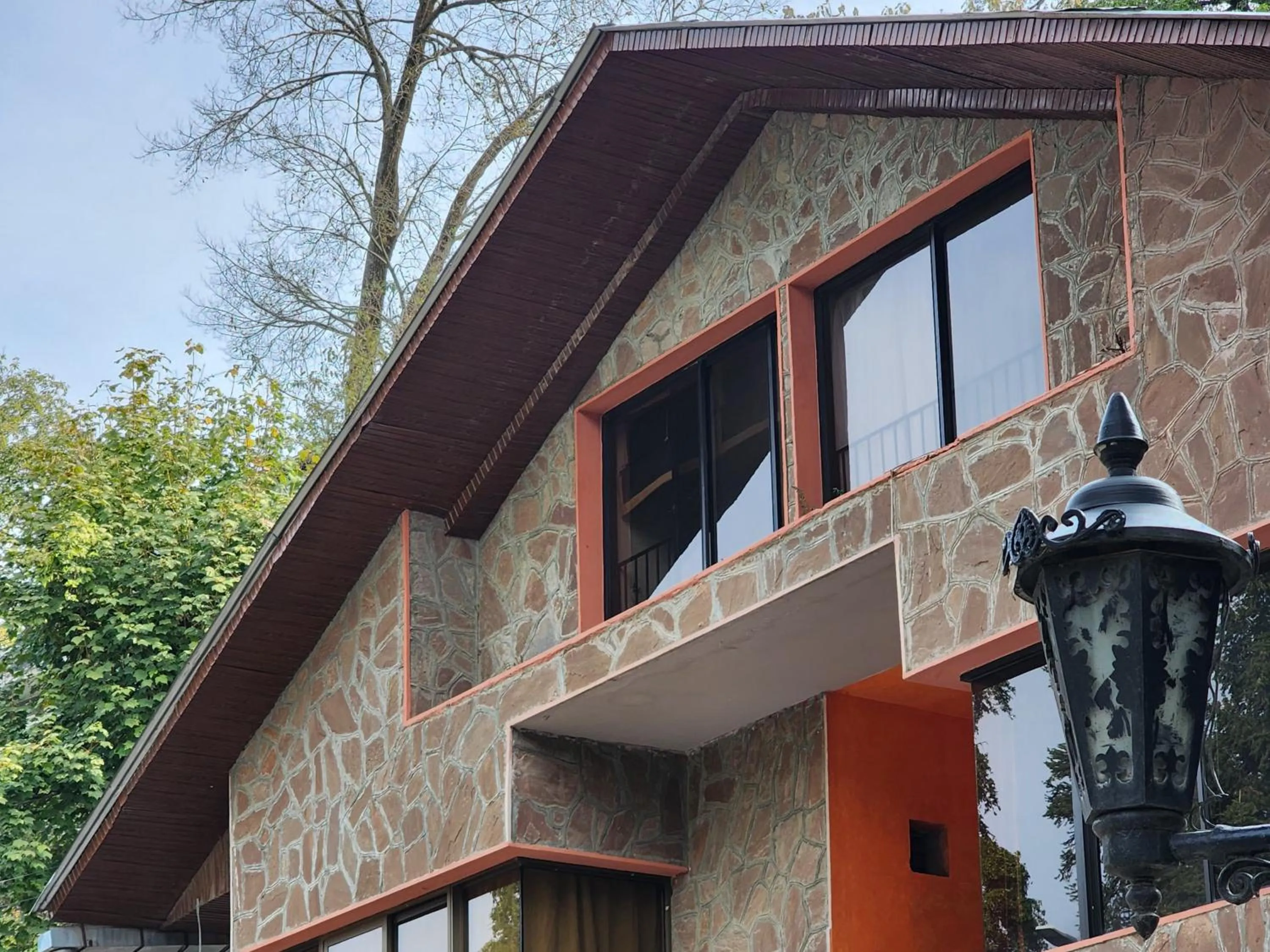 Property building in Maisonette Firhill Hotel & Resort