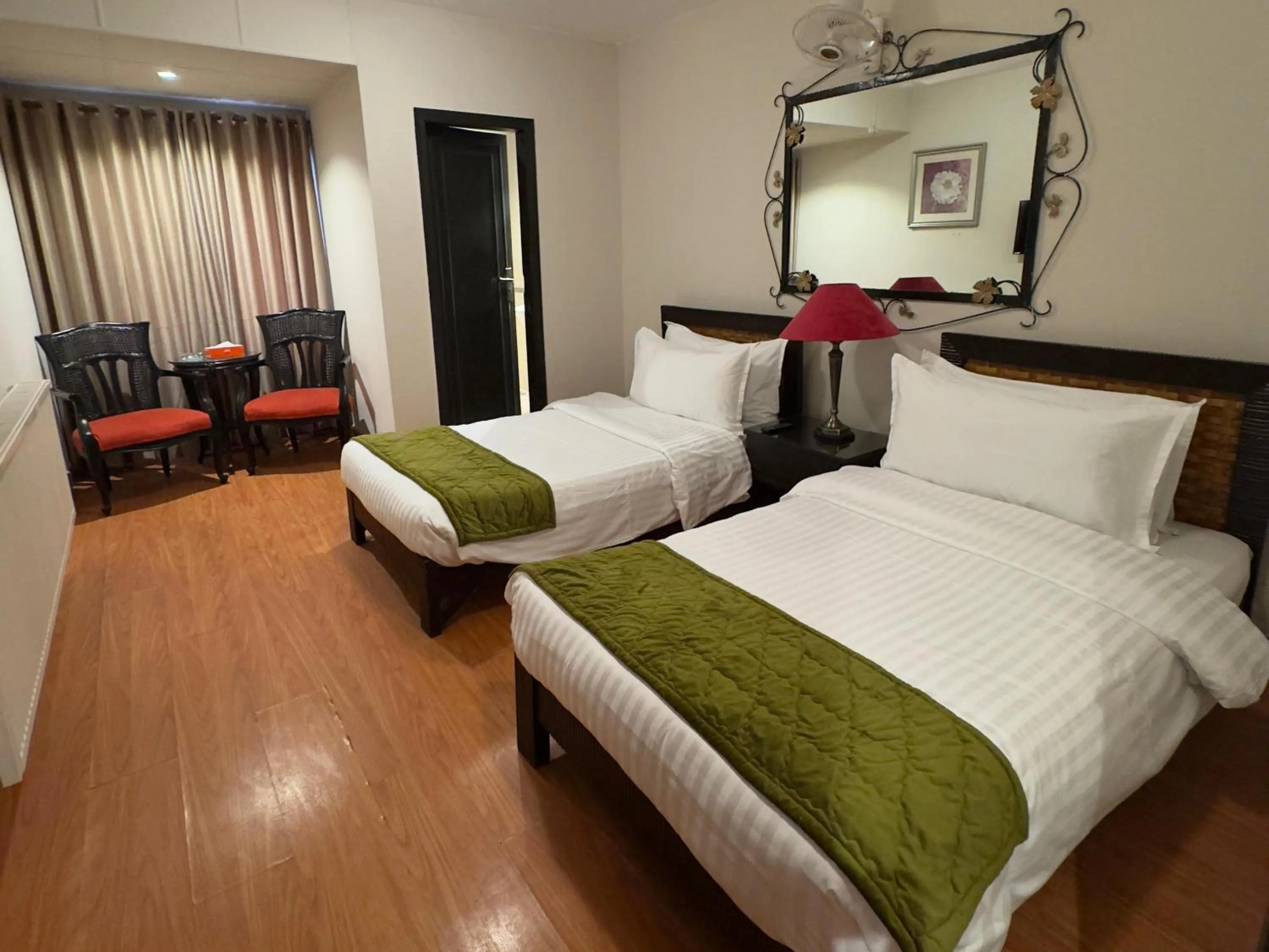 Bed in Maisonette Firhill Hotel & Resort