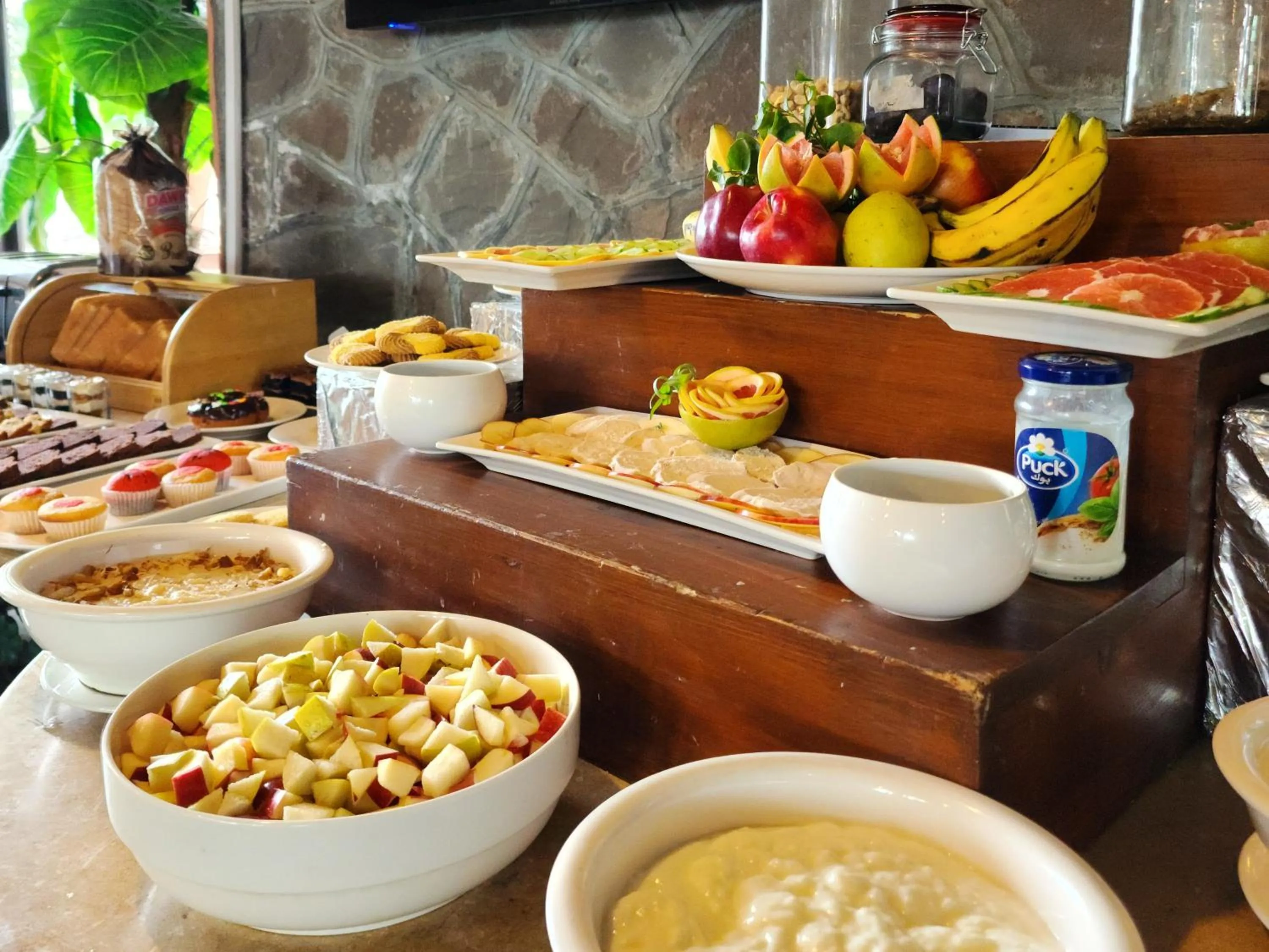 Buffet breakfast in Maisonette Firhill Hotel & Resort
