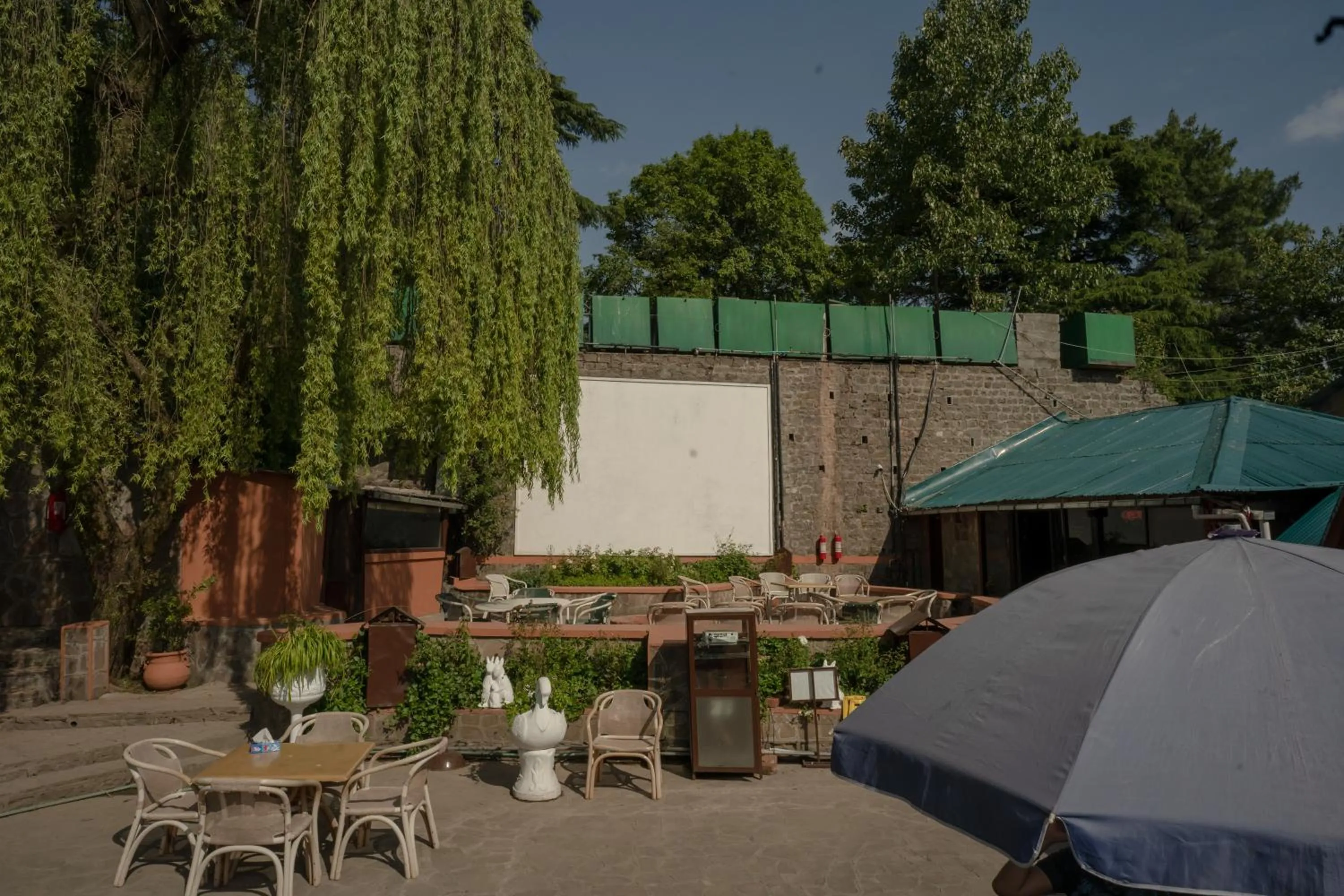 Restaurant/places to eat in Maisonette Firhill Hotel & Resort