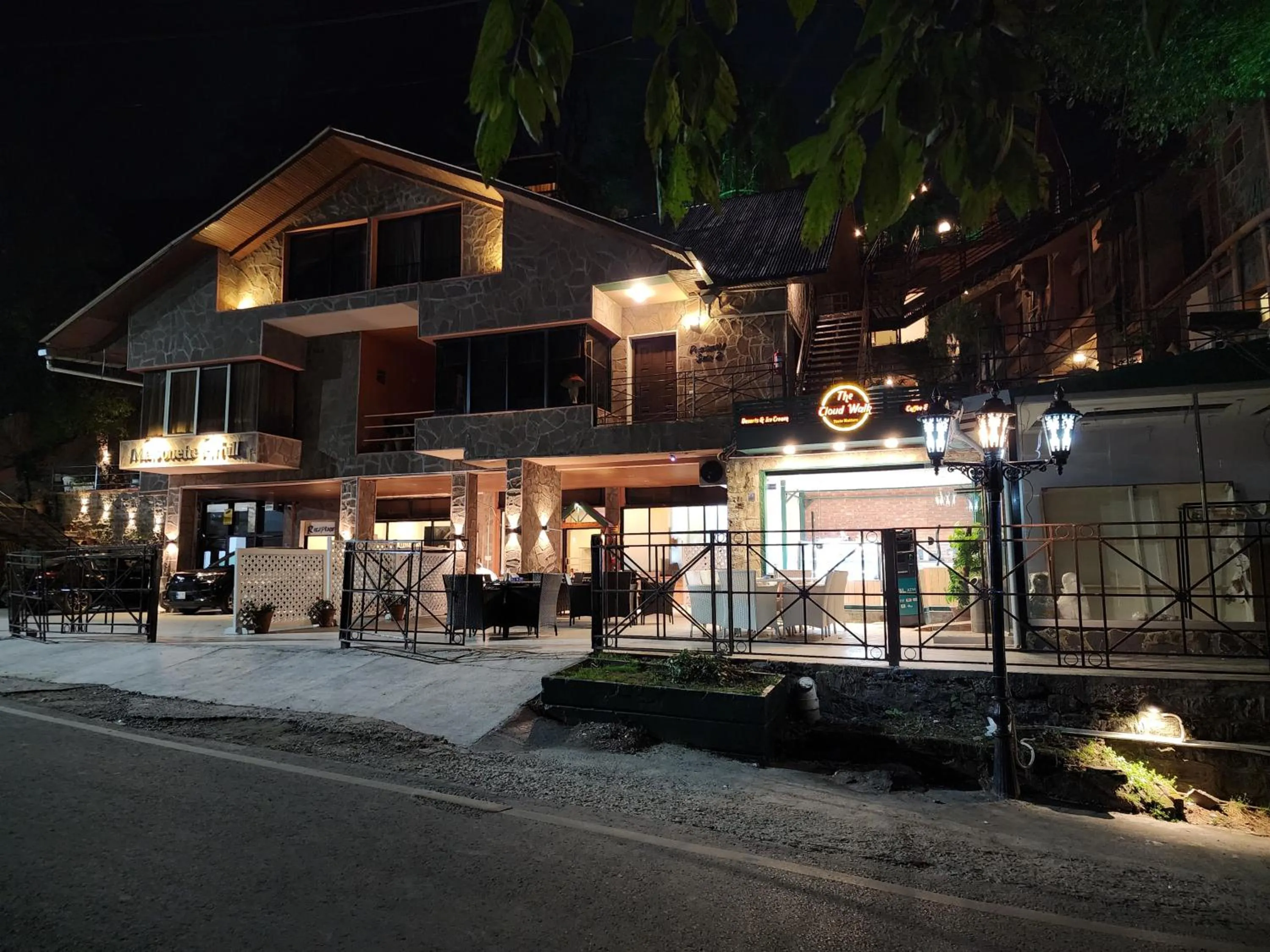 Property building in Maisonette Firhill Hotel & Resort