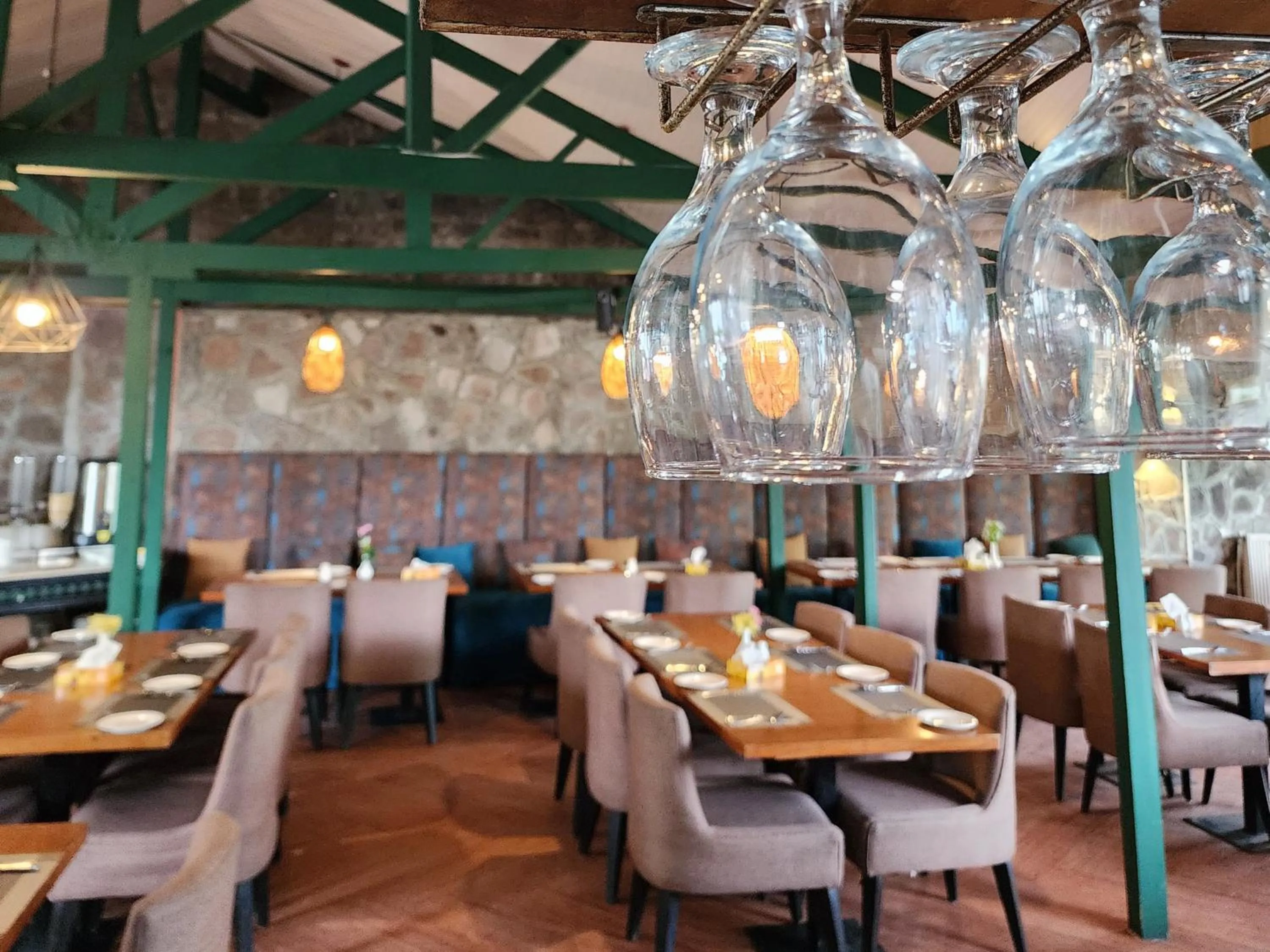 Restaurant/places to eat in Maisonette Firhill Hotel & Resort