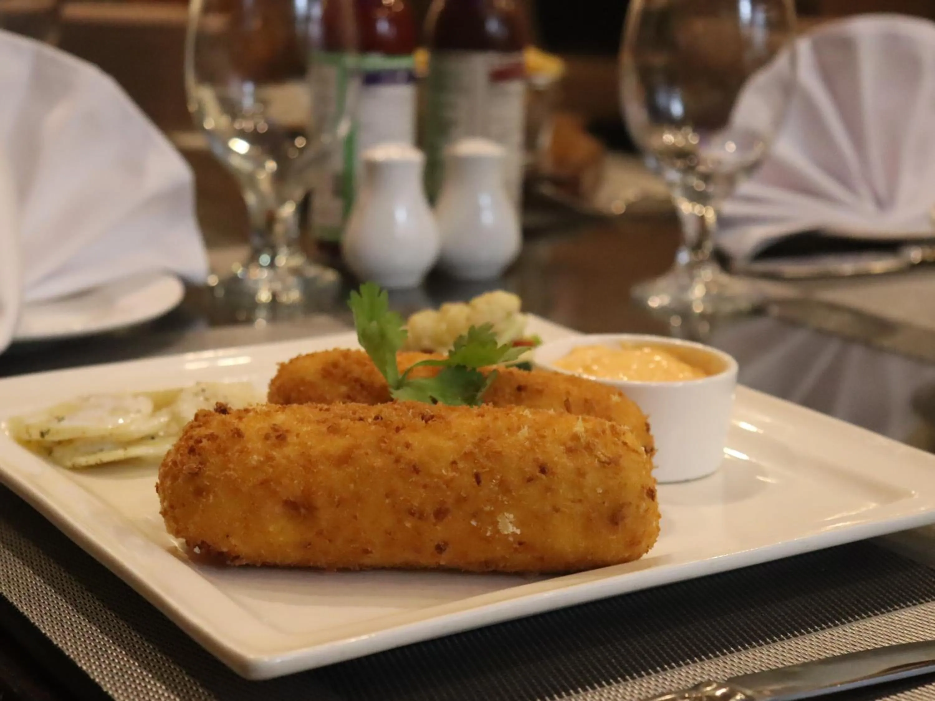 Food and drinks in Maisonette Firhill Hotel & Resort