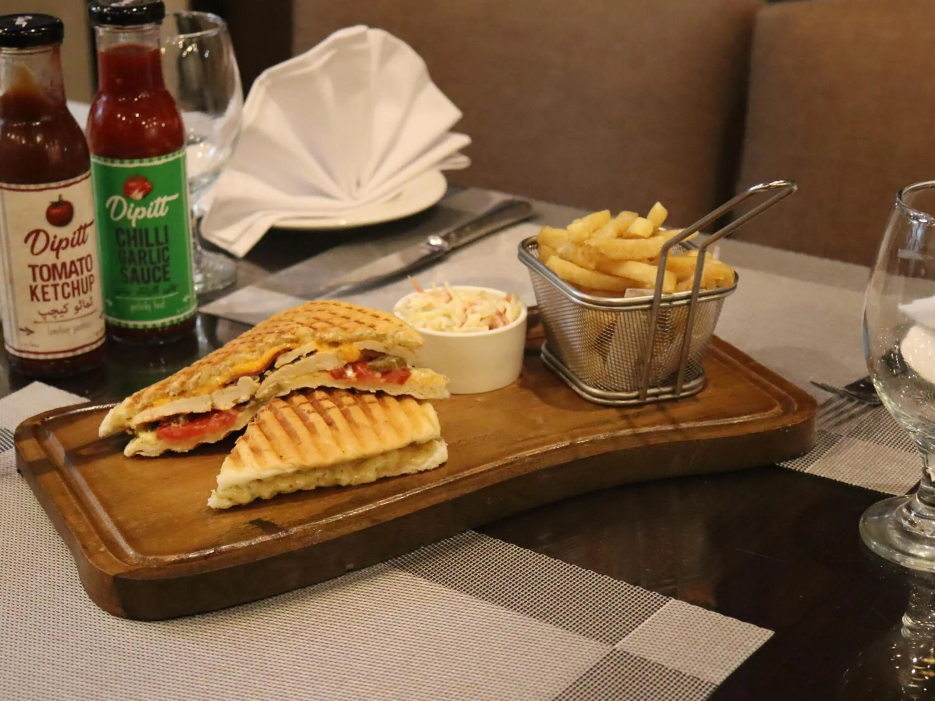 Restaurant/places to eat in Maisonette Firhill Hotel & Resort