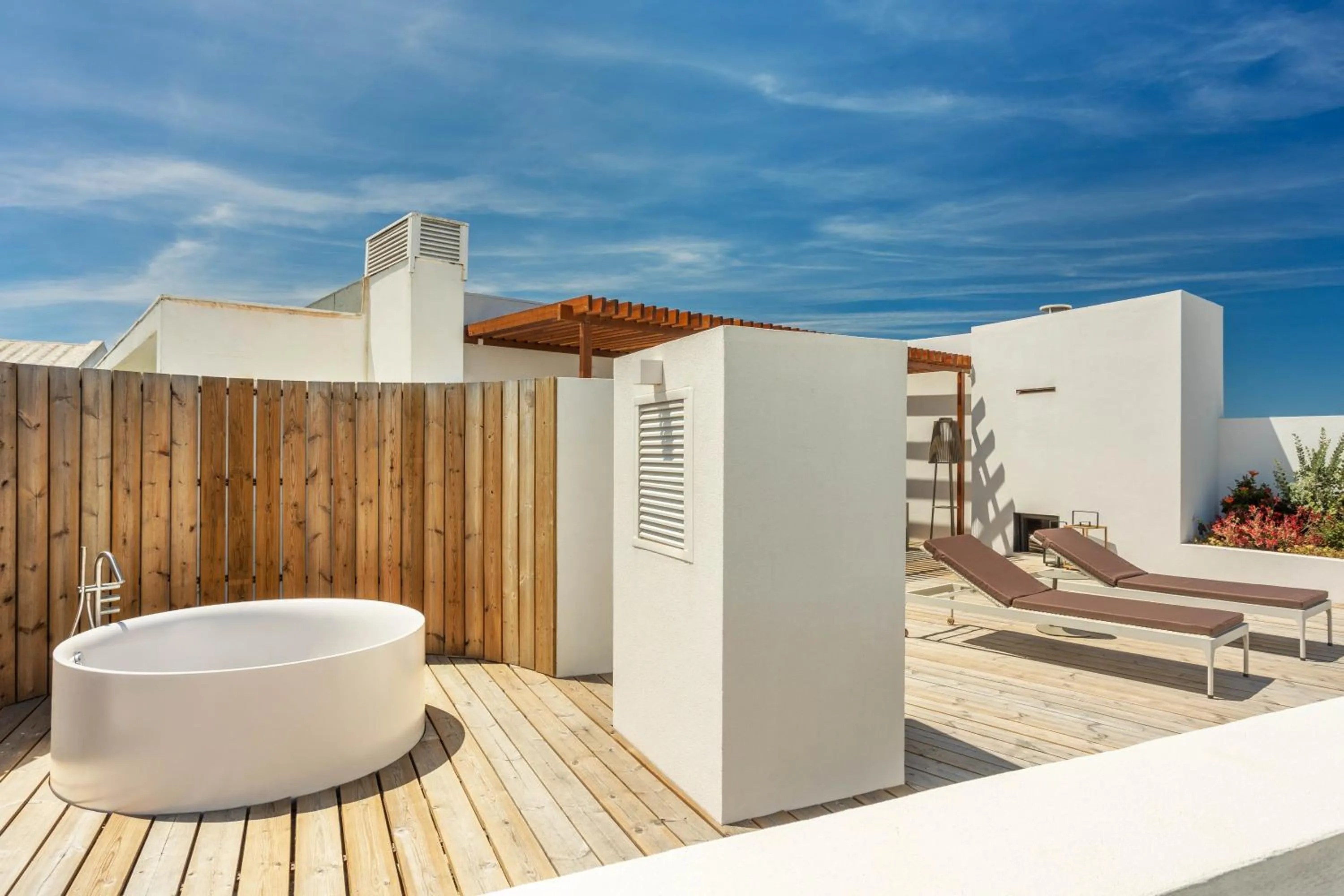 sunbed in Memmo Baleeira - Design Hotels