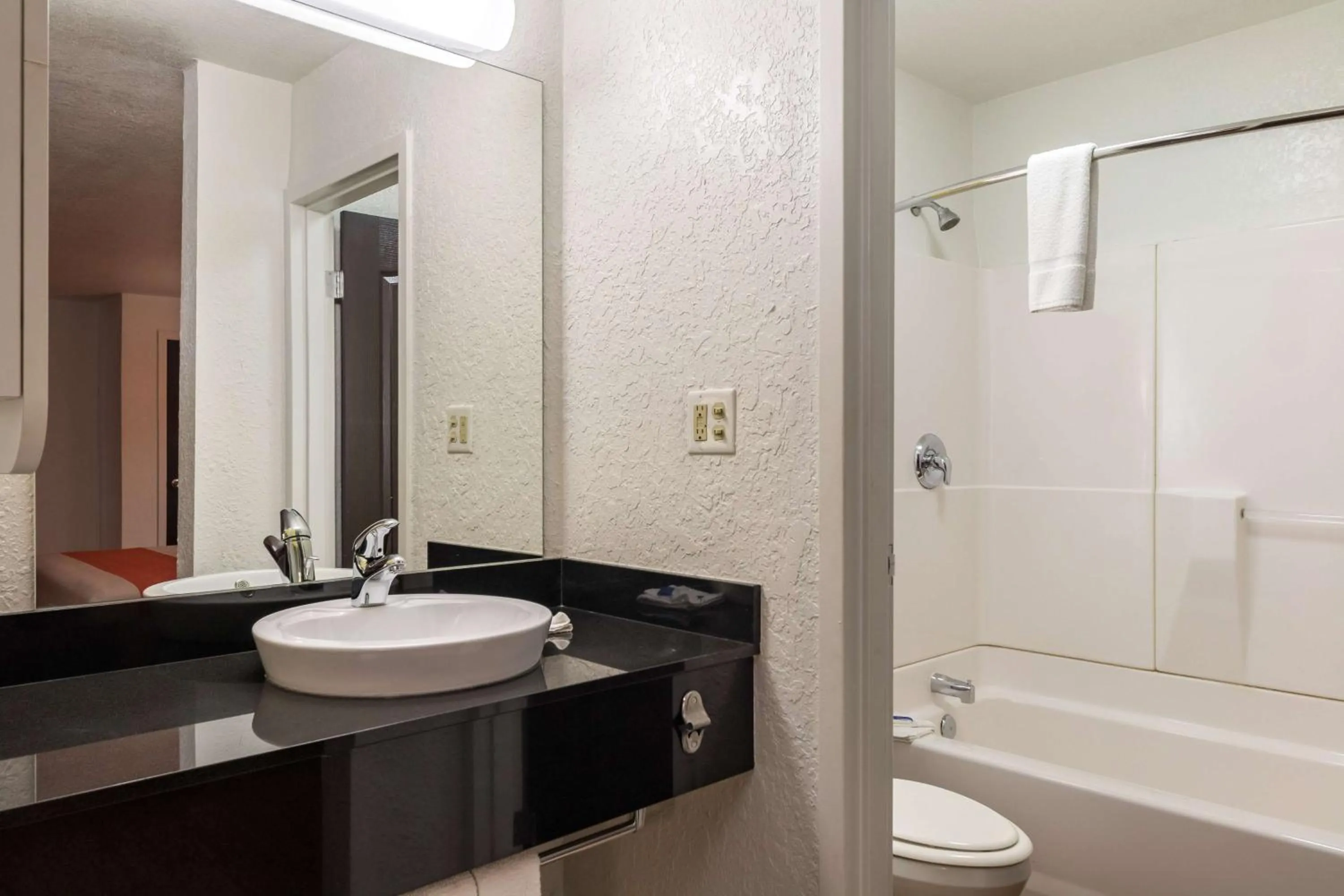 Shower in Motel 6-Uvalde, TX