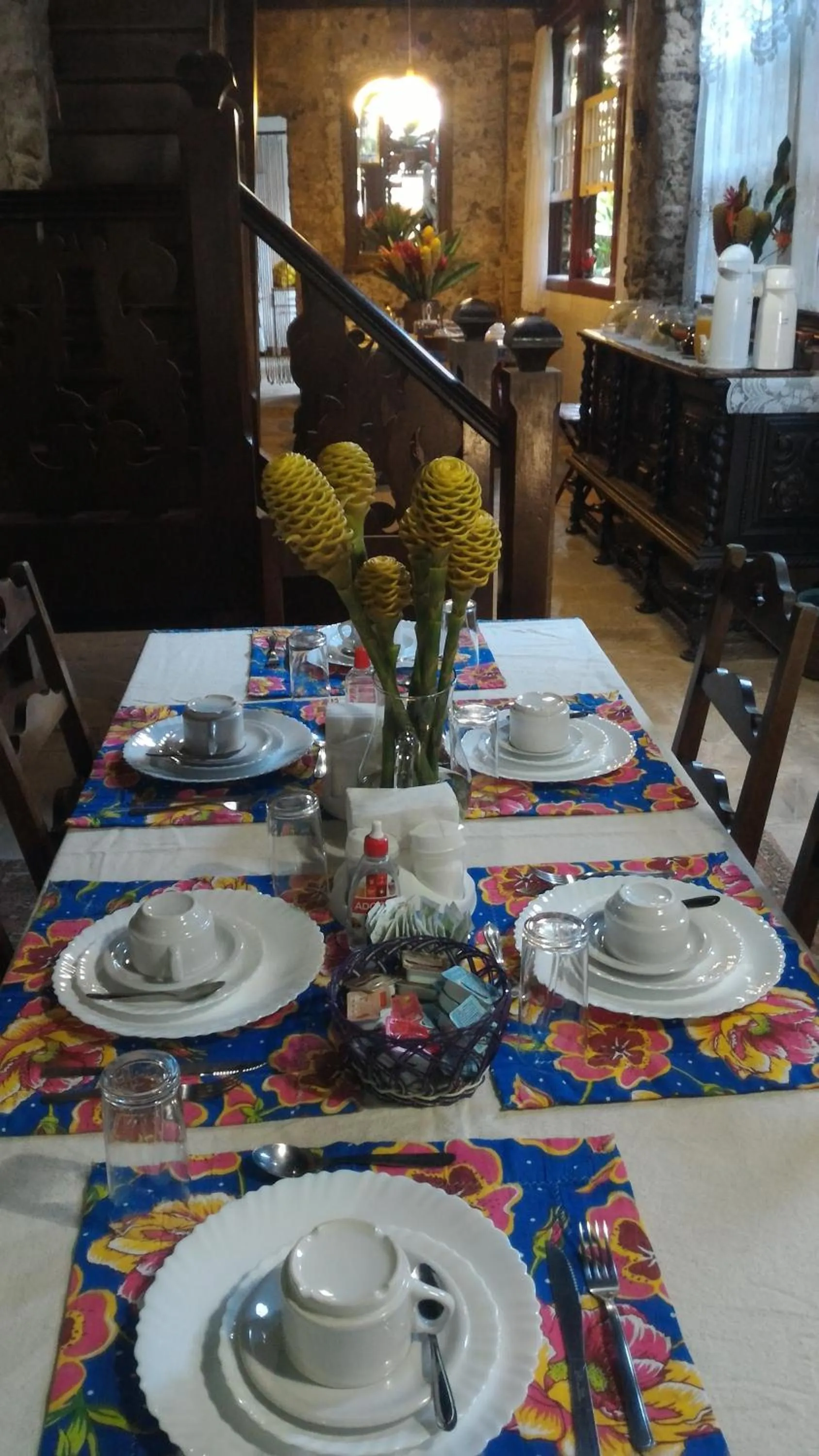 Restaurant/places to eat in Pousada Arte Colonial - Casarão Histórico do Séc XVIII - Lancha Própria