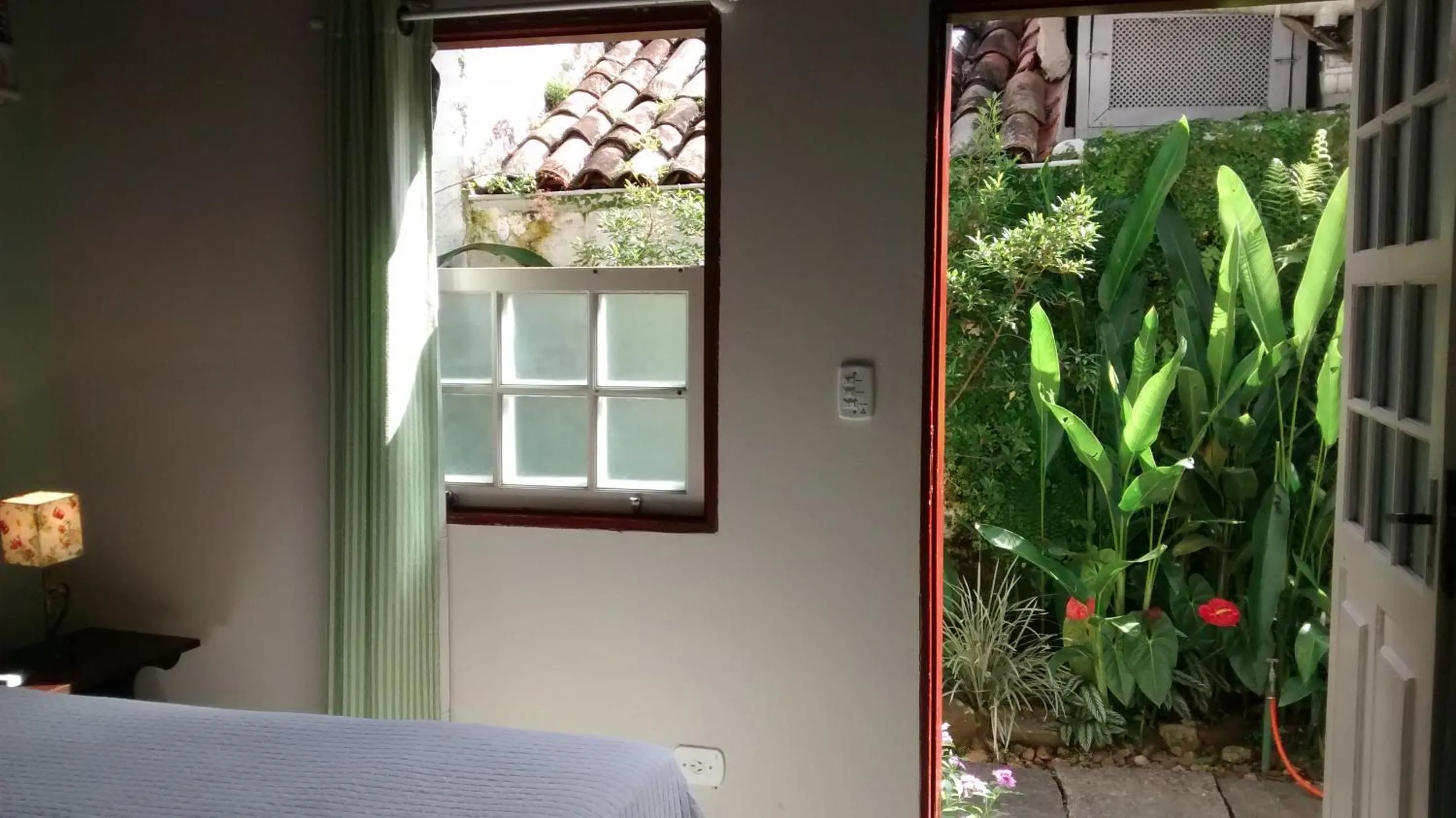 Decorative detail in Pousada Arte Colonial - Casarão Histórico do Séc XVIII - Lancha Própria