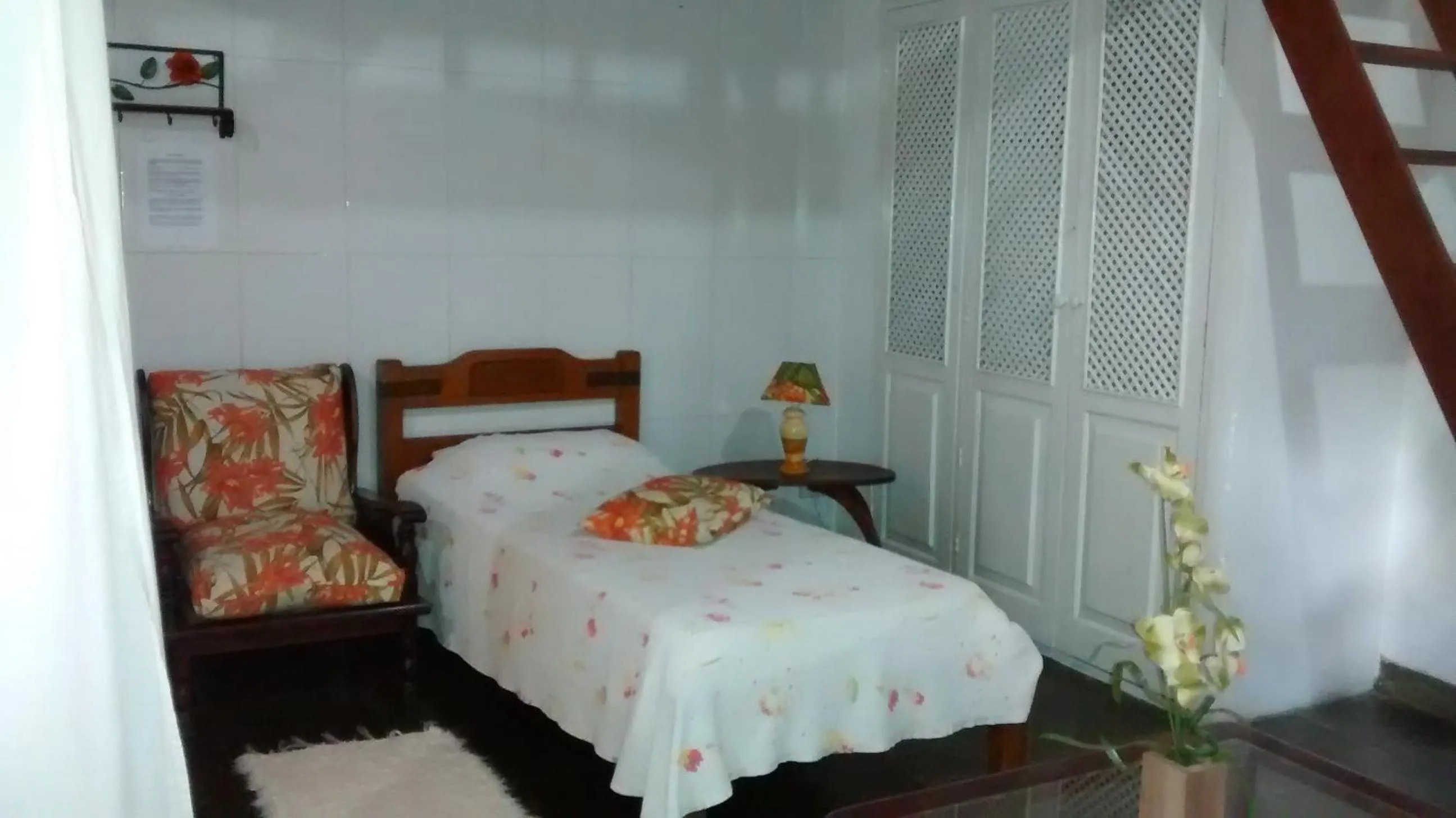 Photo of the whole room in Pousada Arte Colonial - Casarão Histórico do Séc XVIII - Lancha Própria