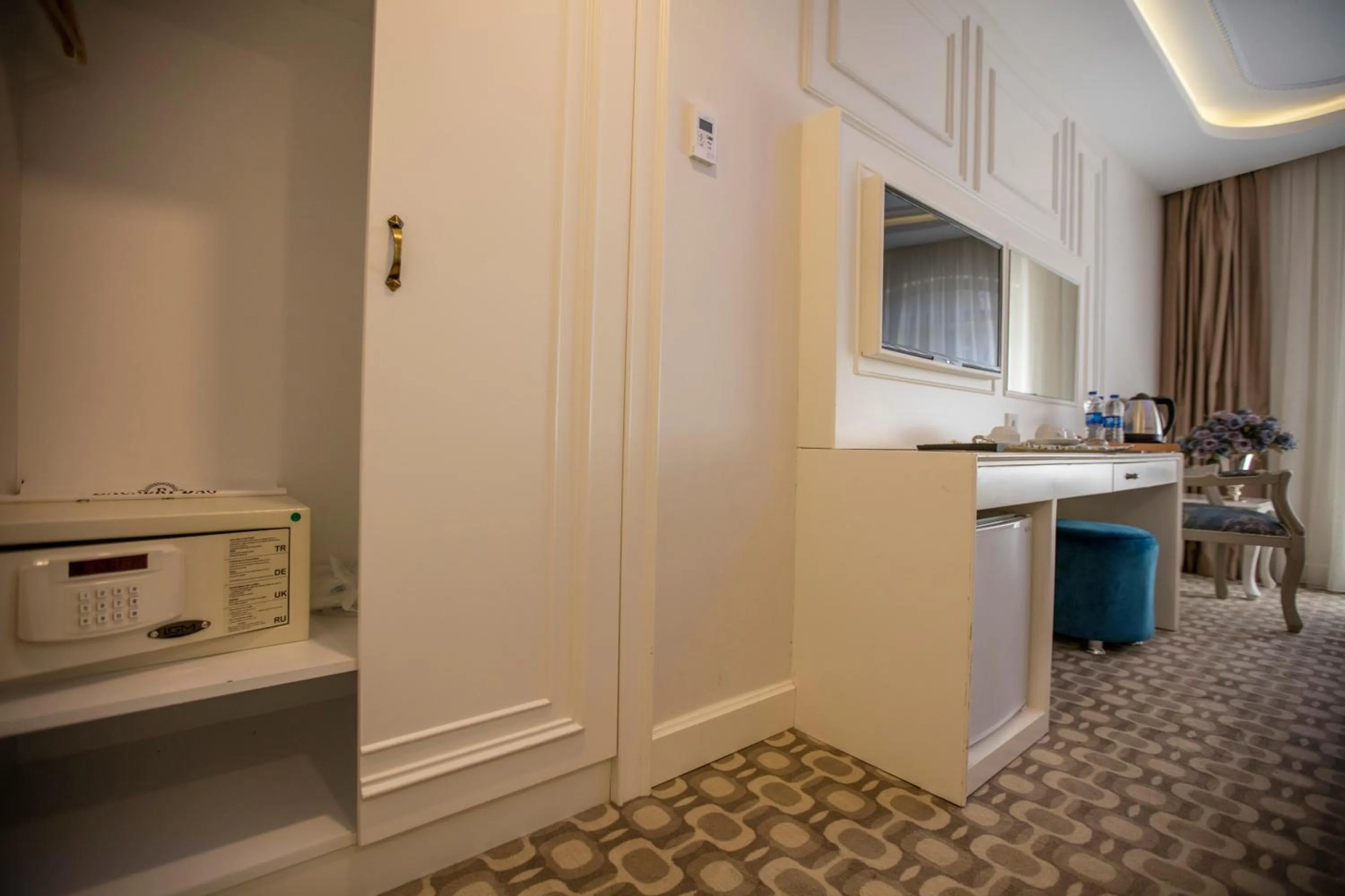 TV and multimedia in Dodo Hotel Spa Old City