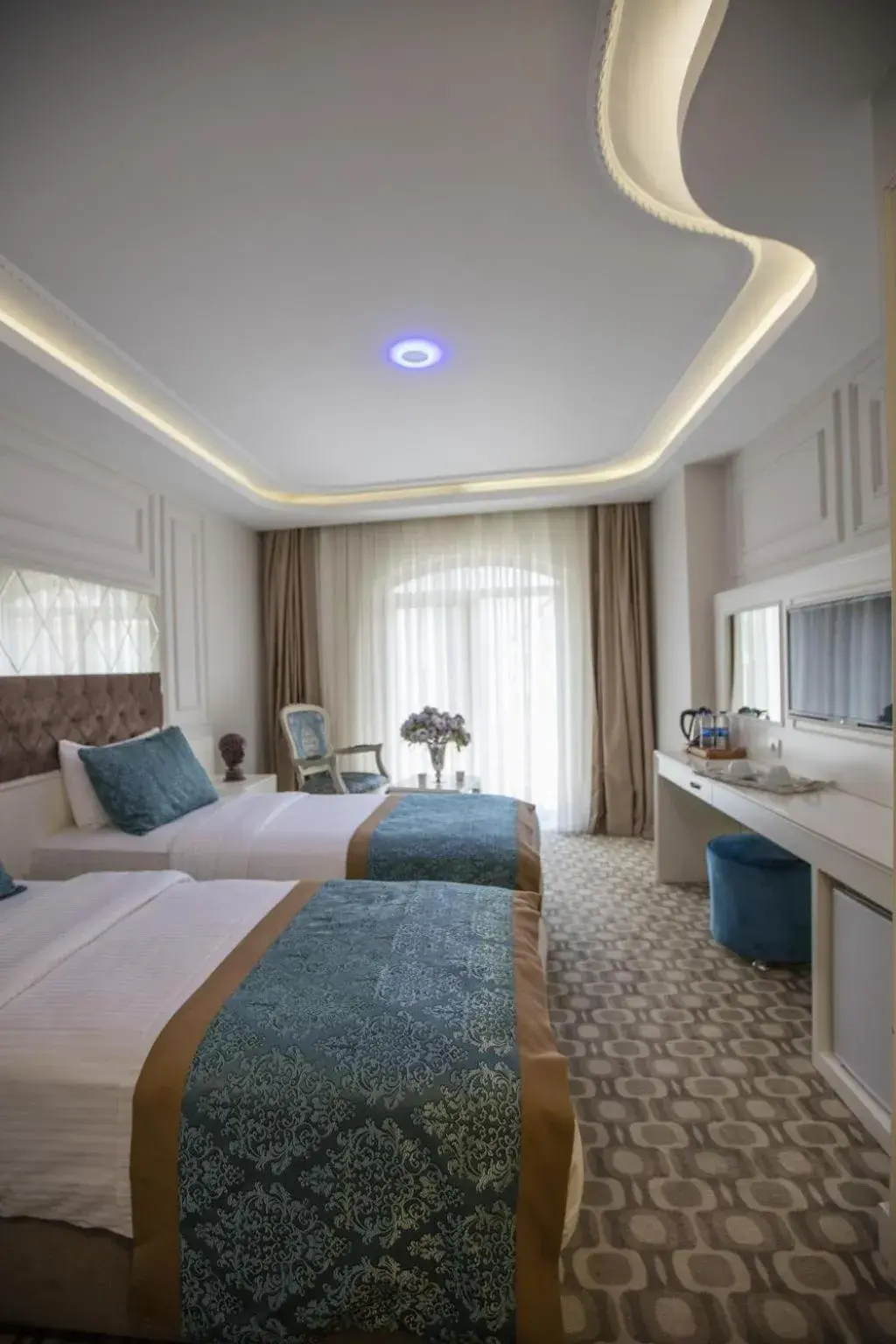 Comfort Triple Room with Shower in Palde Hotel & Spa Comfort Triple Room with Shower in Palde Hotel & Spa