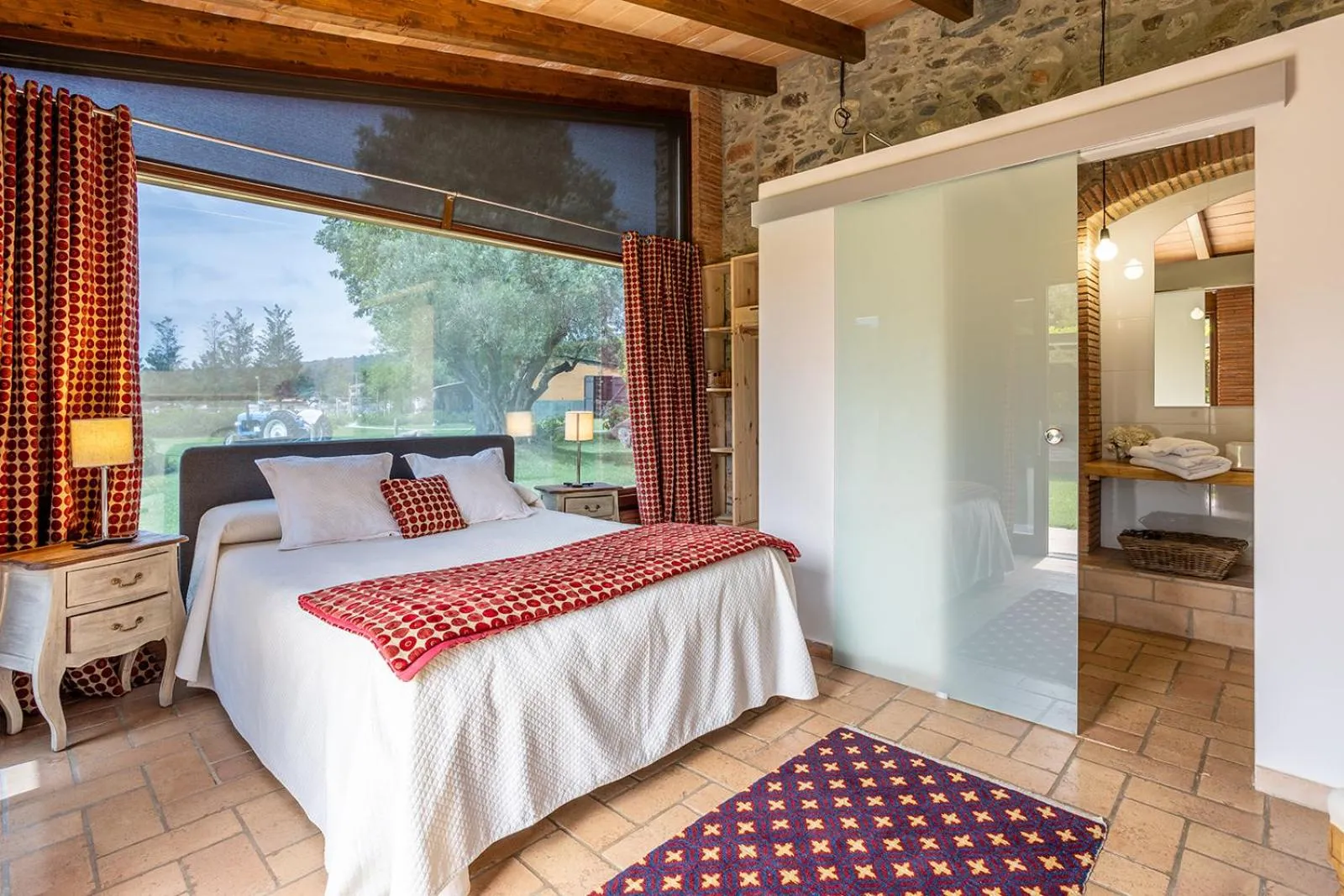 Bed in Hotel Rural Can Vila