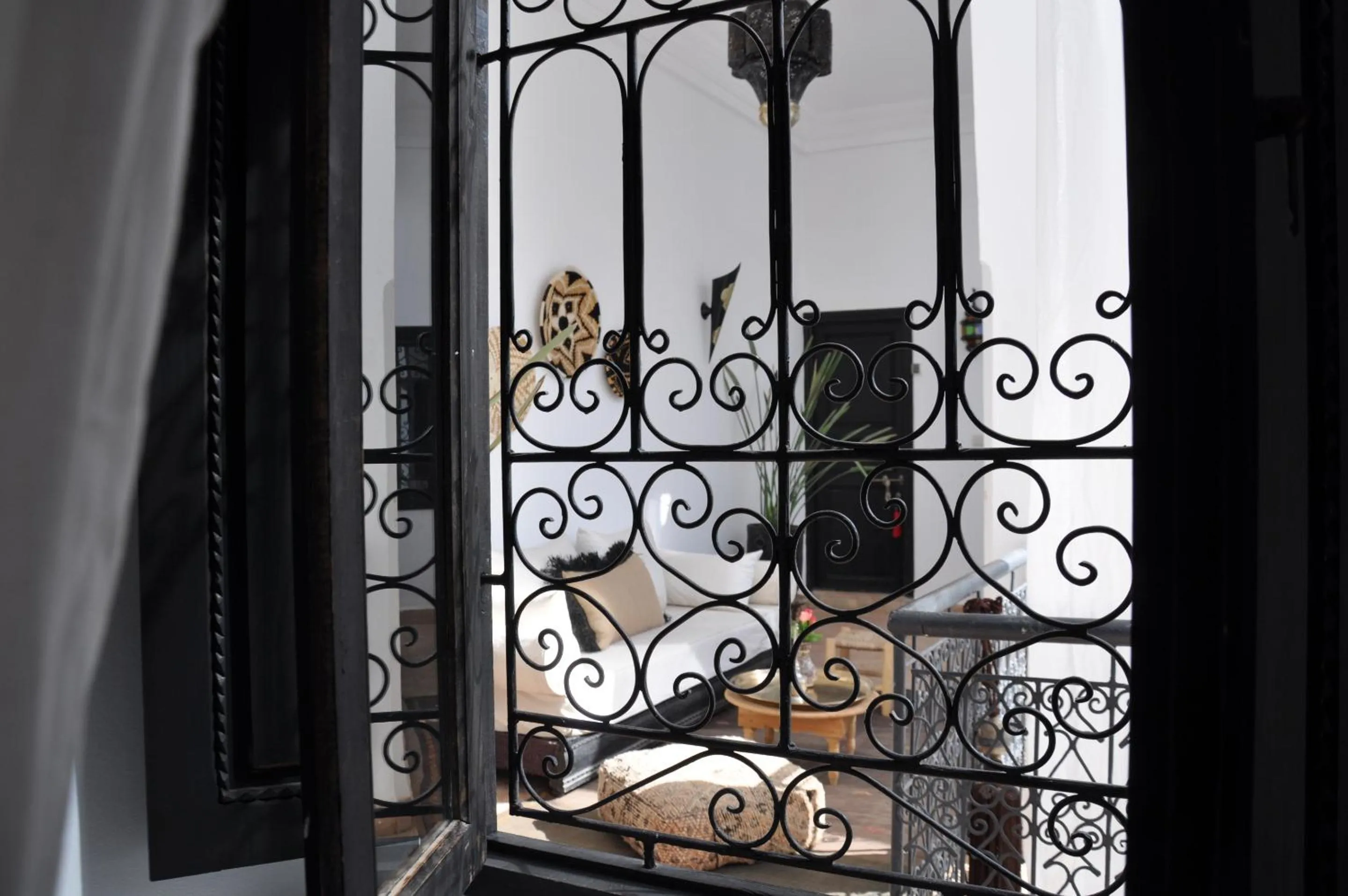 Property building in Riad Sin