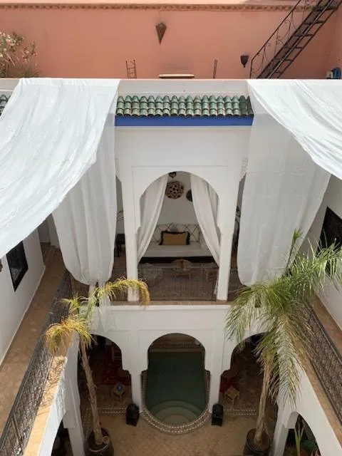 Other in Riad Sin