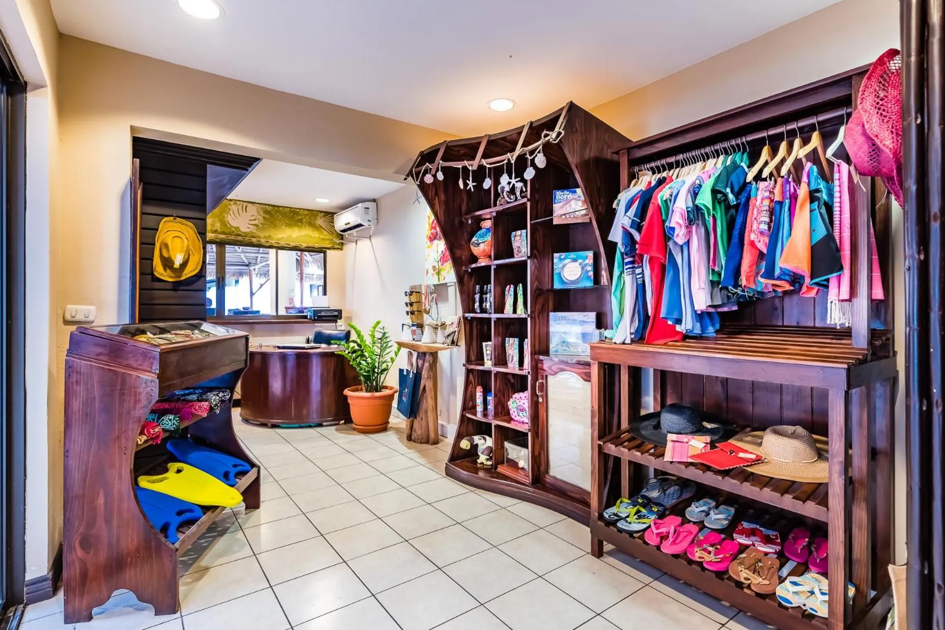 On-site shops in Bahia del Sol Beach front Boutique Hotel