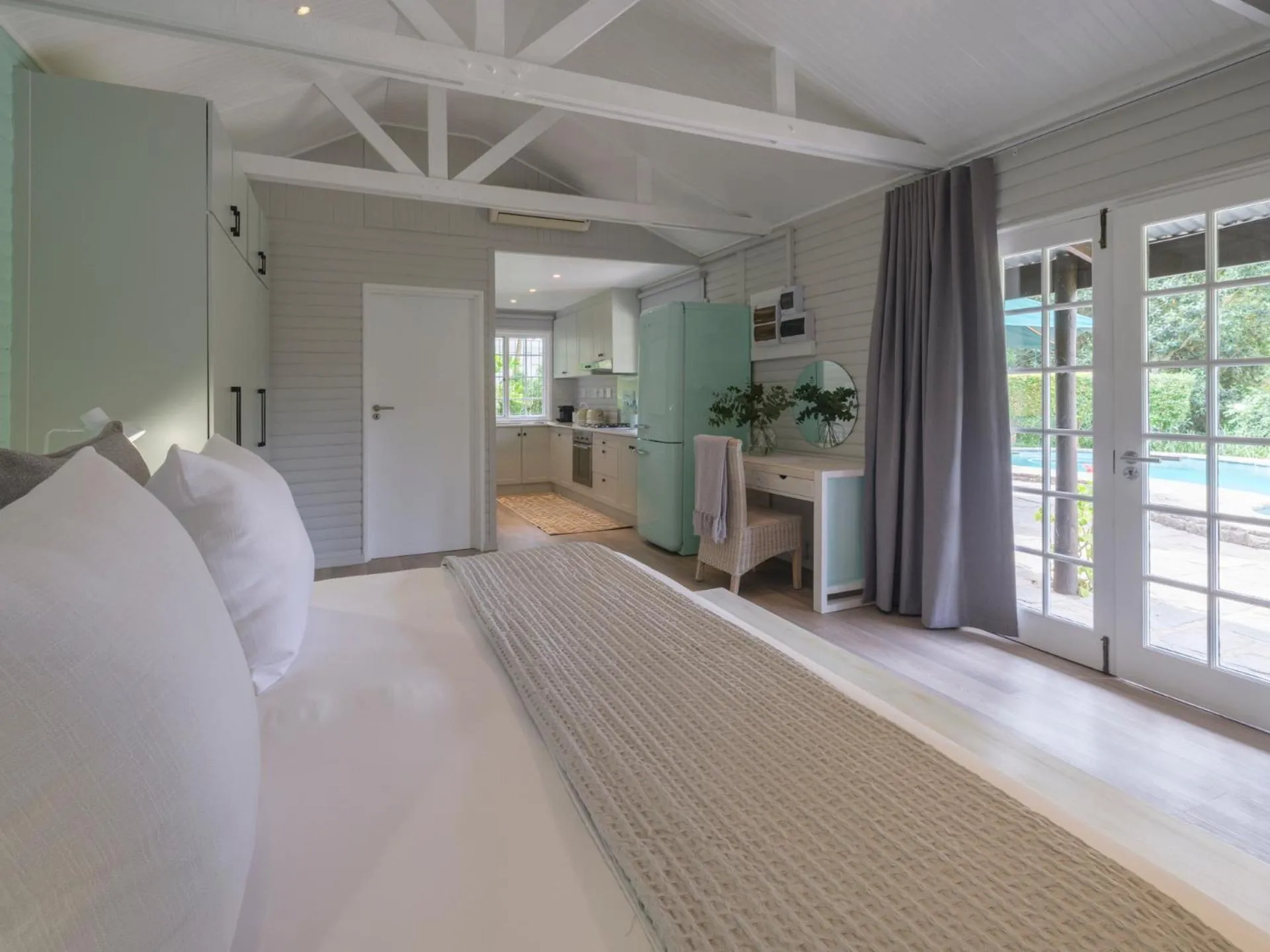 Bed in Sanddrif Stellenbosch Guest Farm