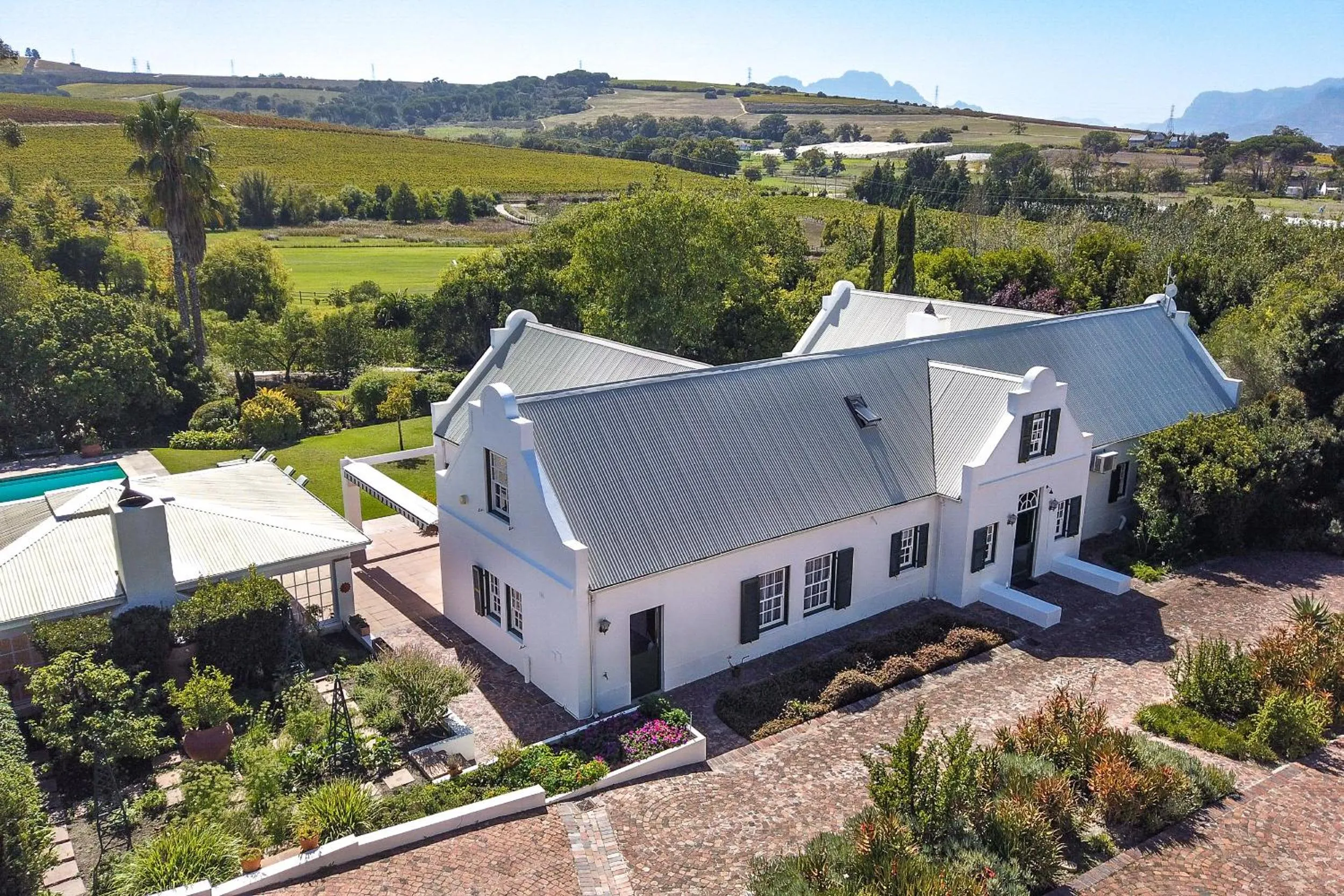 Property building in Sanddrif Stellenbosch Guest Farm