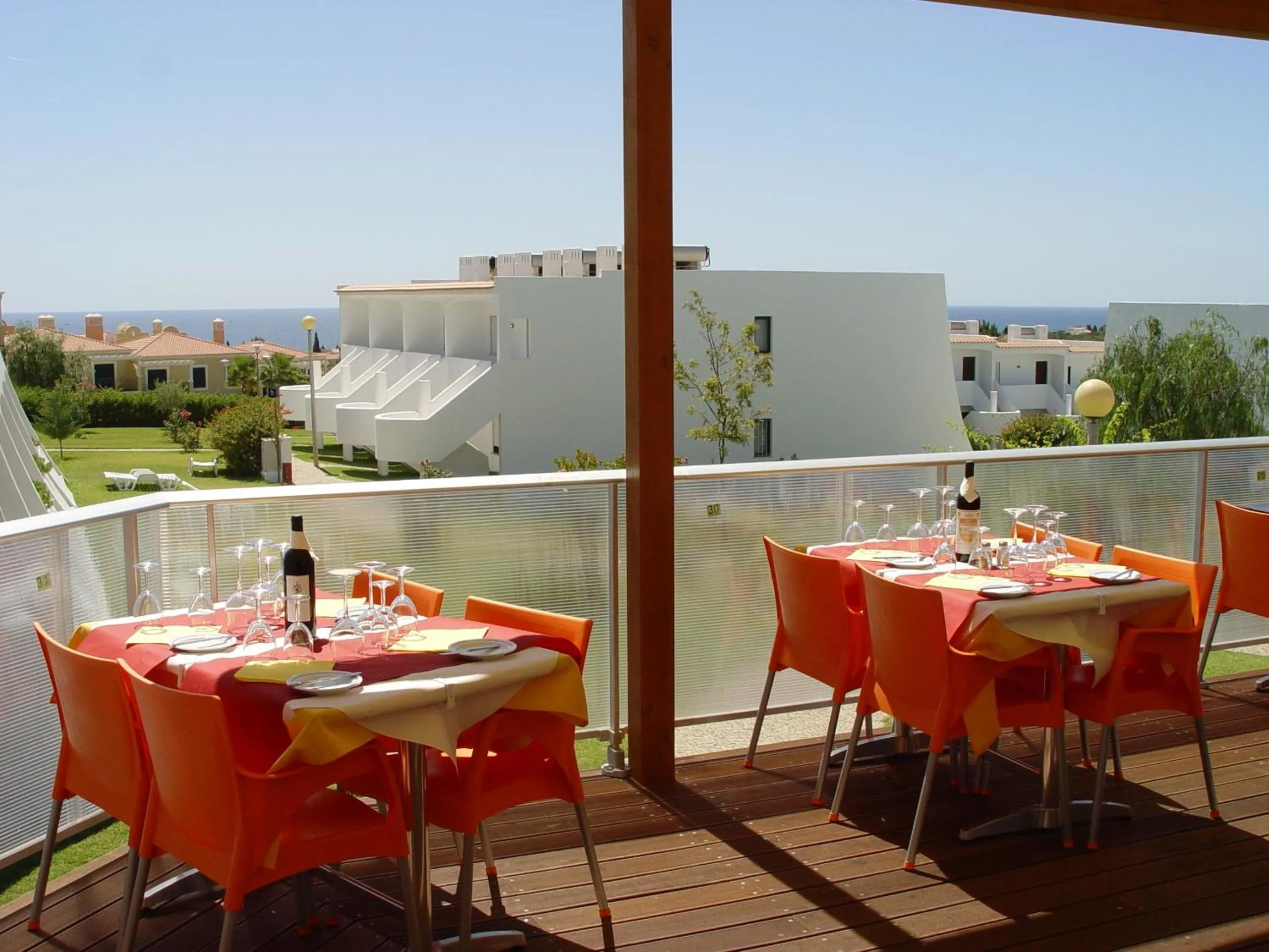 Restaurant/places to eat in Quinta Das Figueirinhas & Quintinha Village