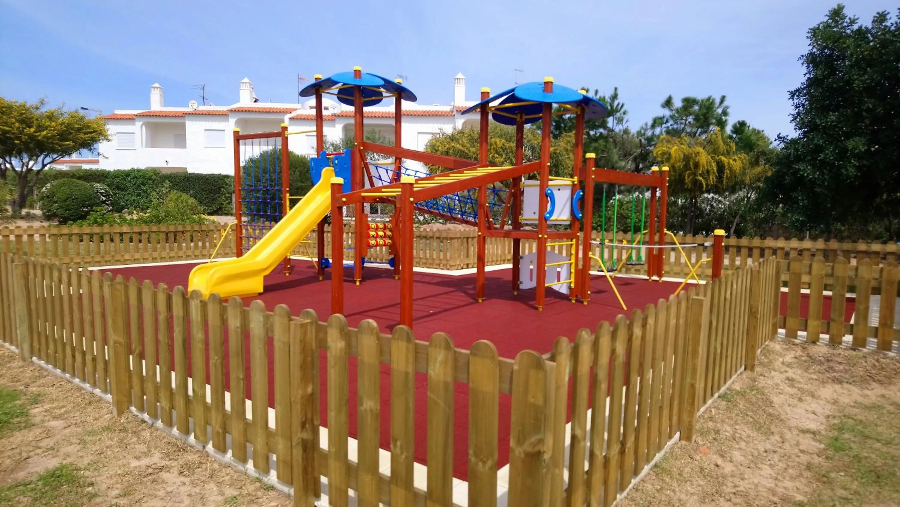 Children play ground in Quinta Das Figueirinhas & Quintinha Village