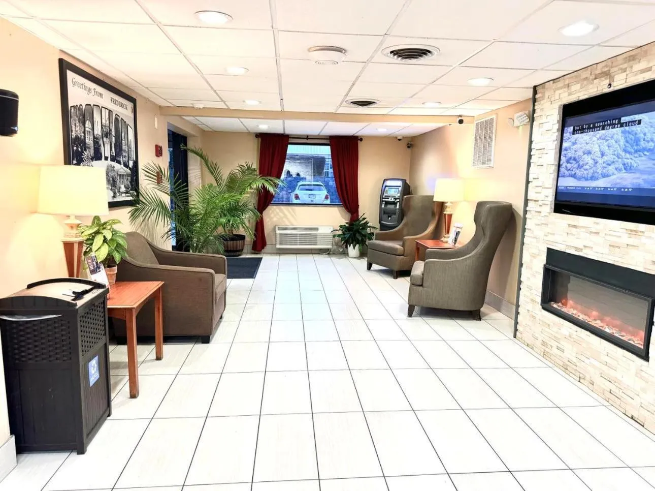 Lobby or reception in Super 8 by Wyndham Frederick