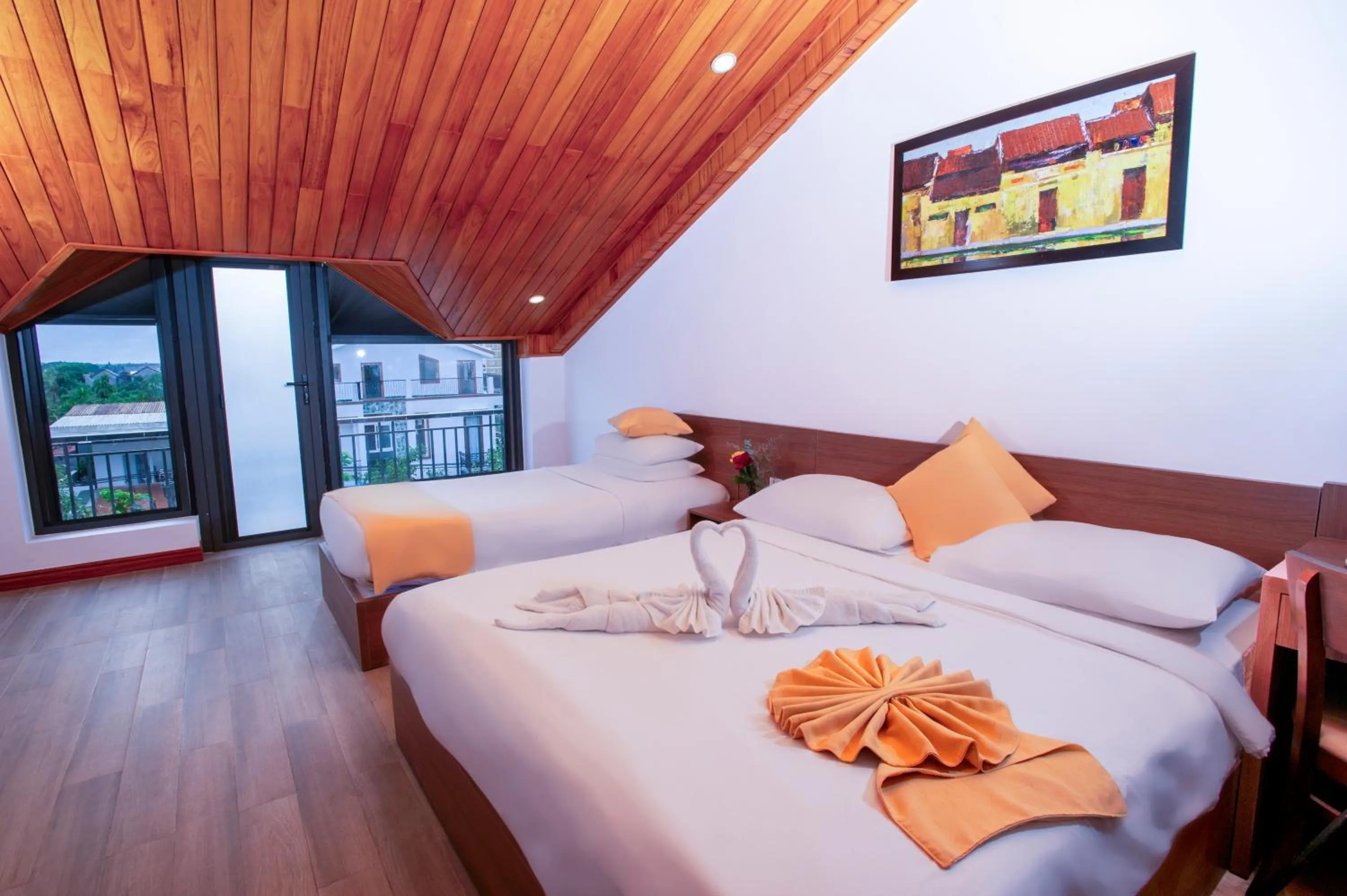 Bed in Hoi An Majestic Villa