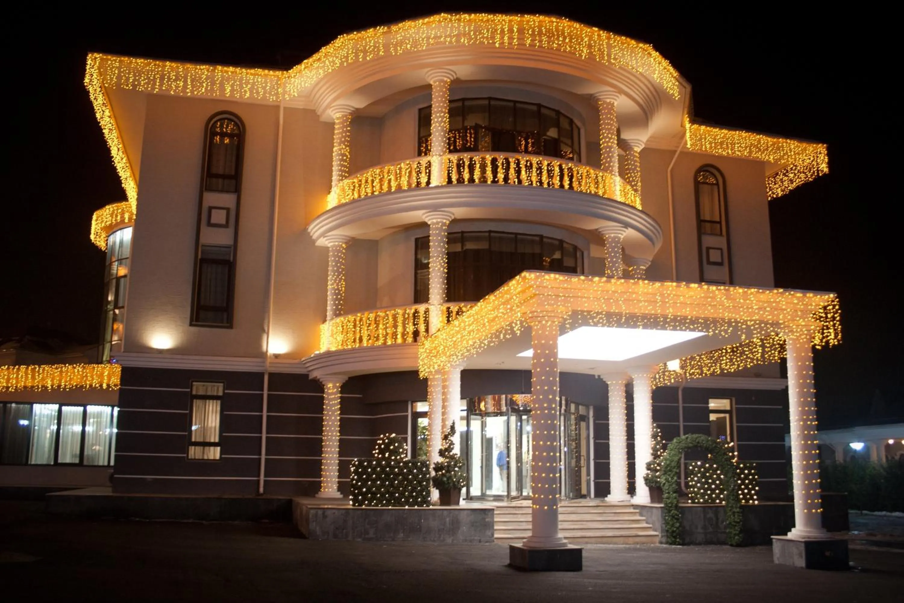 Property building in Donatello Boutique Hotel