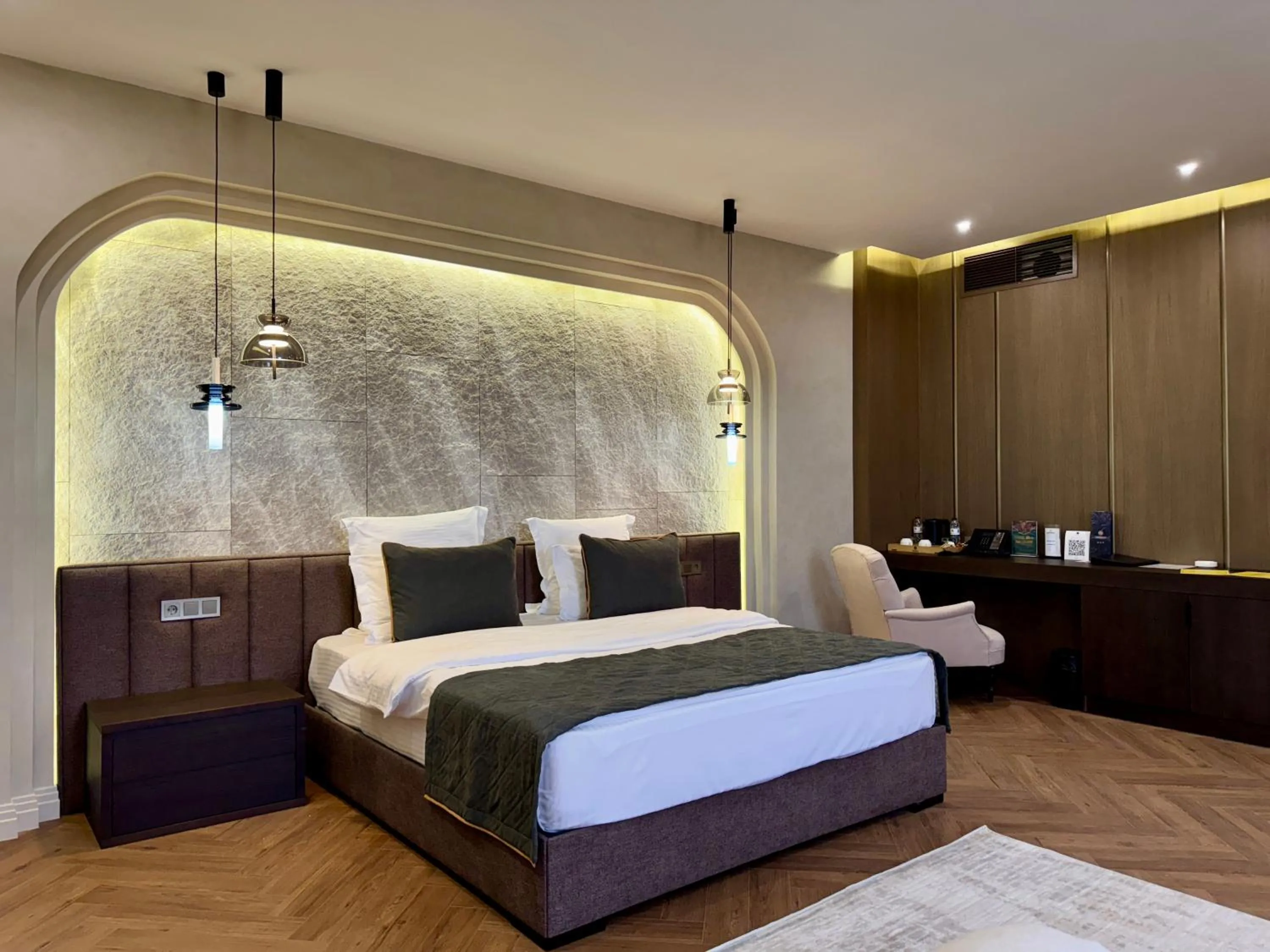 bunk bed, Bed in Donatello Boutique Hotel