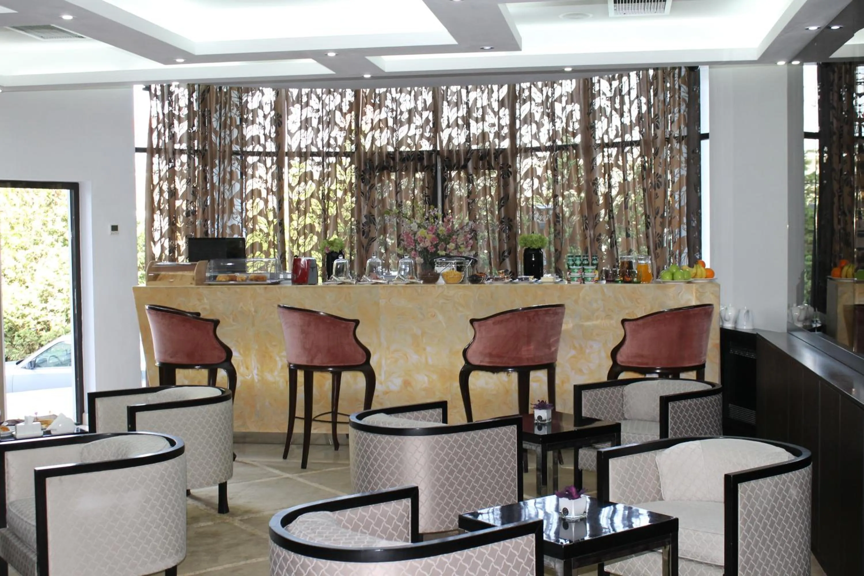 Lounge or bar in Donatello Boutique Hotel