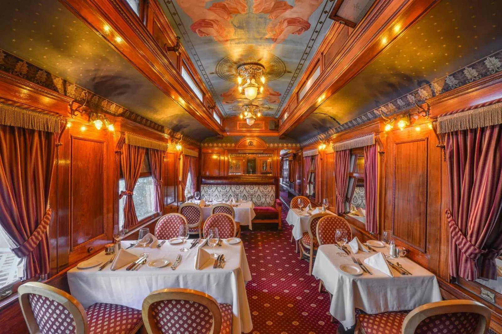 Restaurant/places to eat in The Madison Hotel