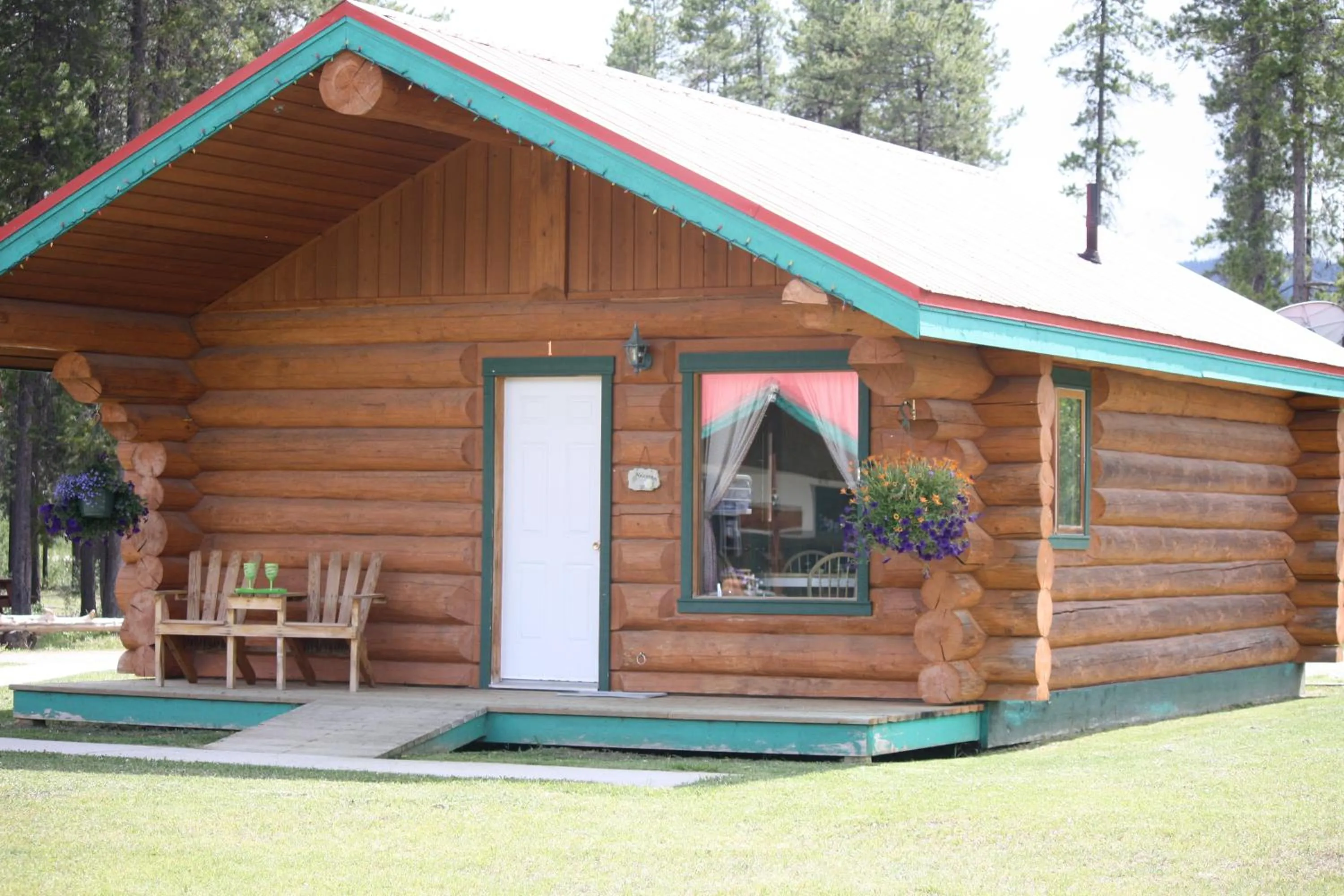 Facade/entrance in Twin Peaks Resort