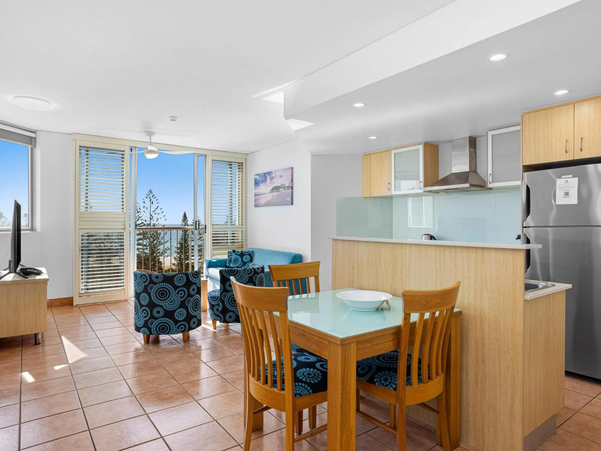 Dining area in Mariner Shores Club